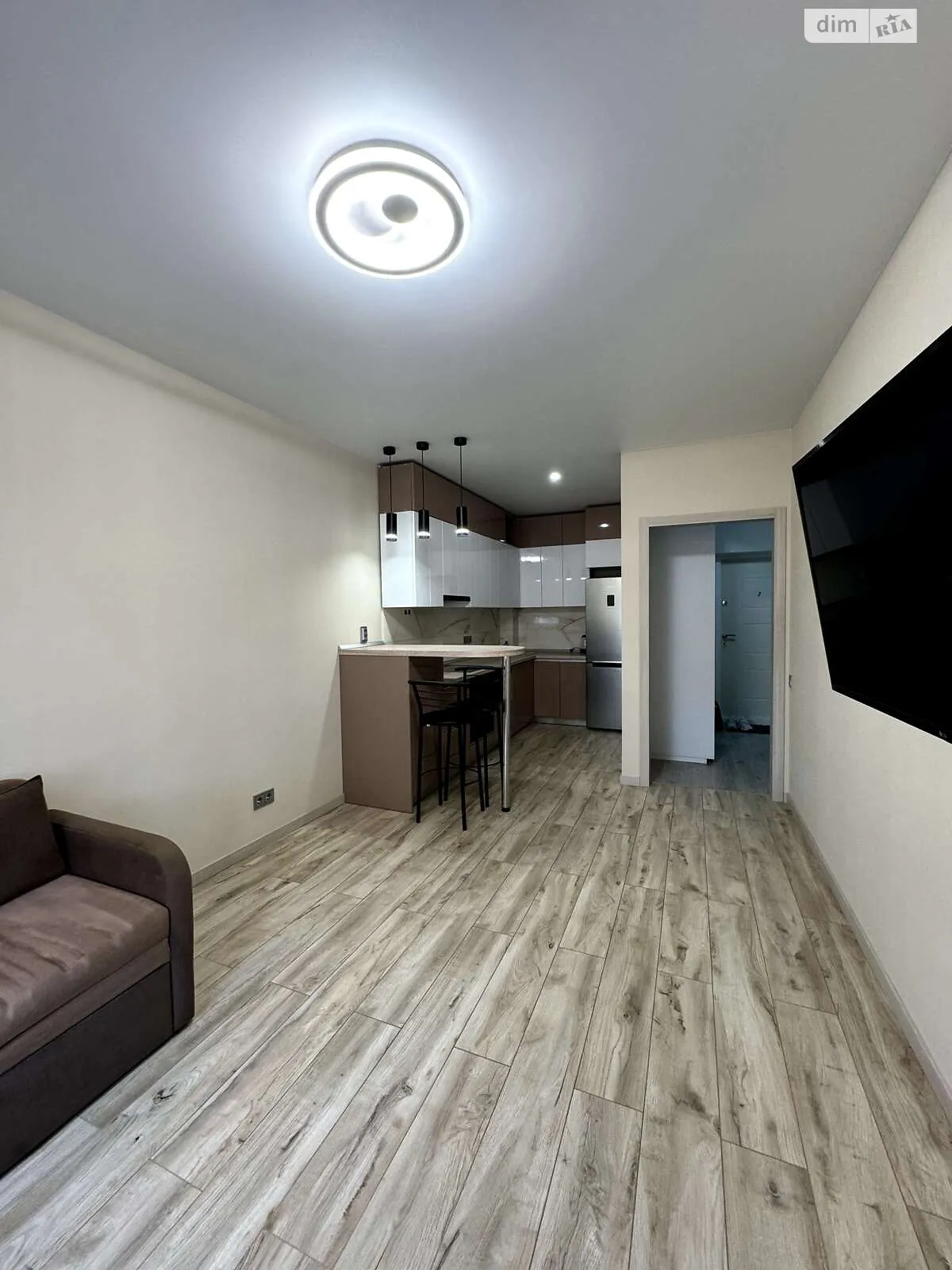 Продается 1-комнатная квартира 42 кв. м в Ирпене, ул. Университетская(Карла Маркса), 3/3 - фото 1