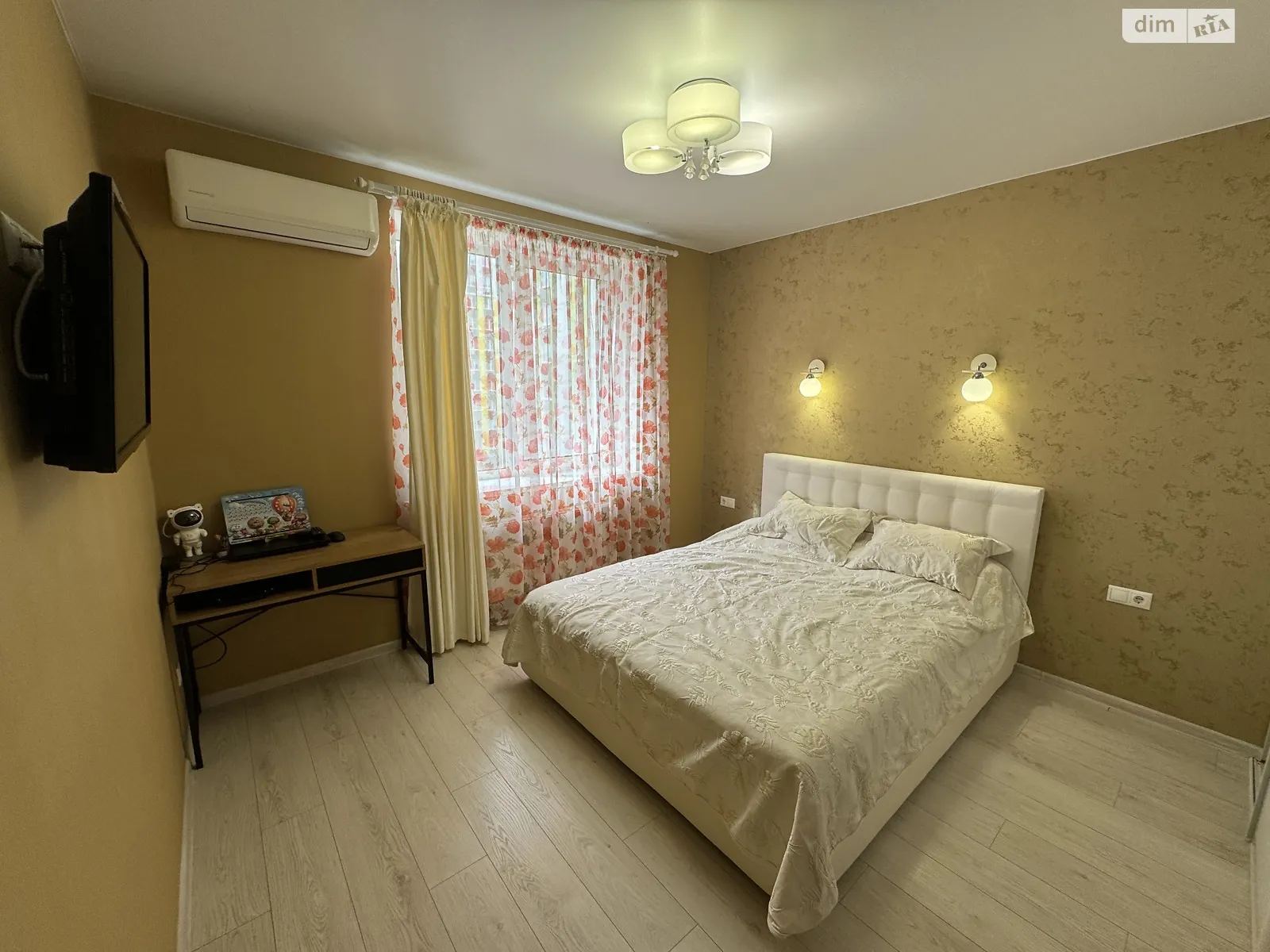 Продається 1-кімнатна квартира 45.2 кв. м у Ірпені, вул. Джерельна, 12 - фото 1