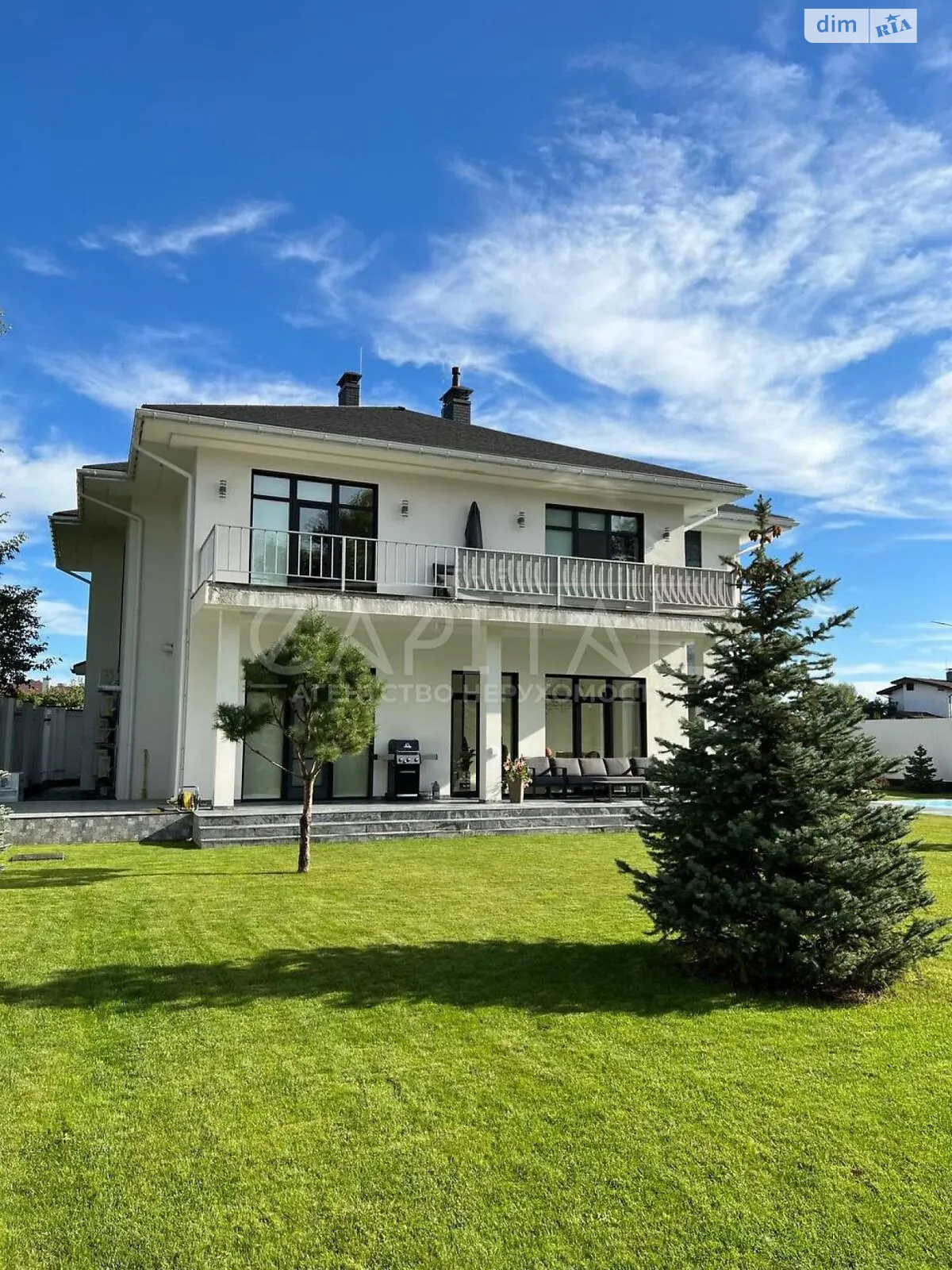 Продается дом на 2 этажа 298 кв. м с подвалом, цена: 950000 $ - фото 1