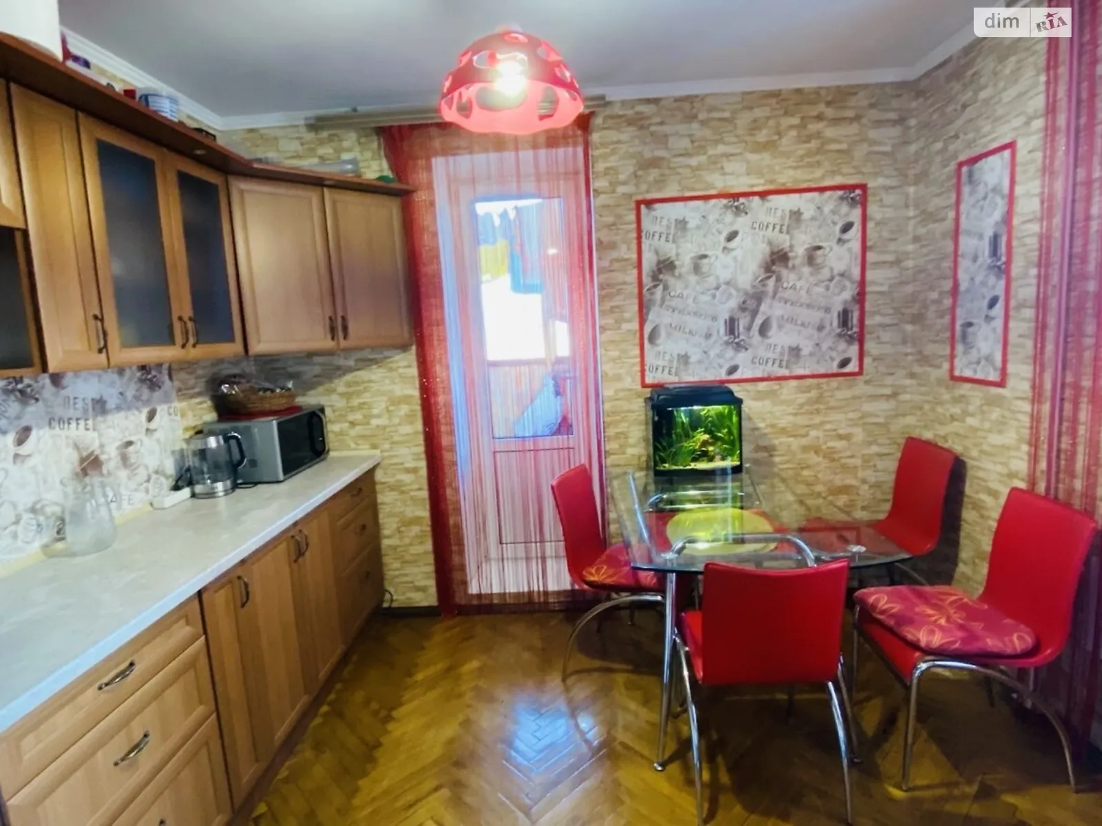 Продається 3-кімнатна квартира 67 кв. м у Рівному, вул. Льонокомбінатівська - фото 1