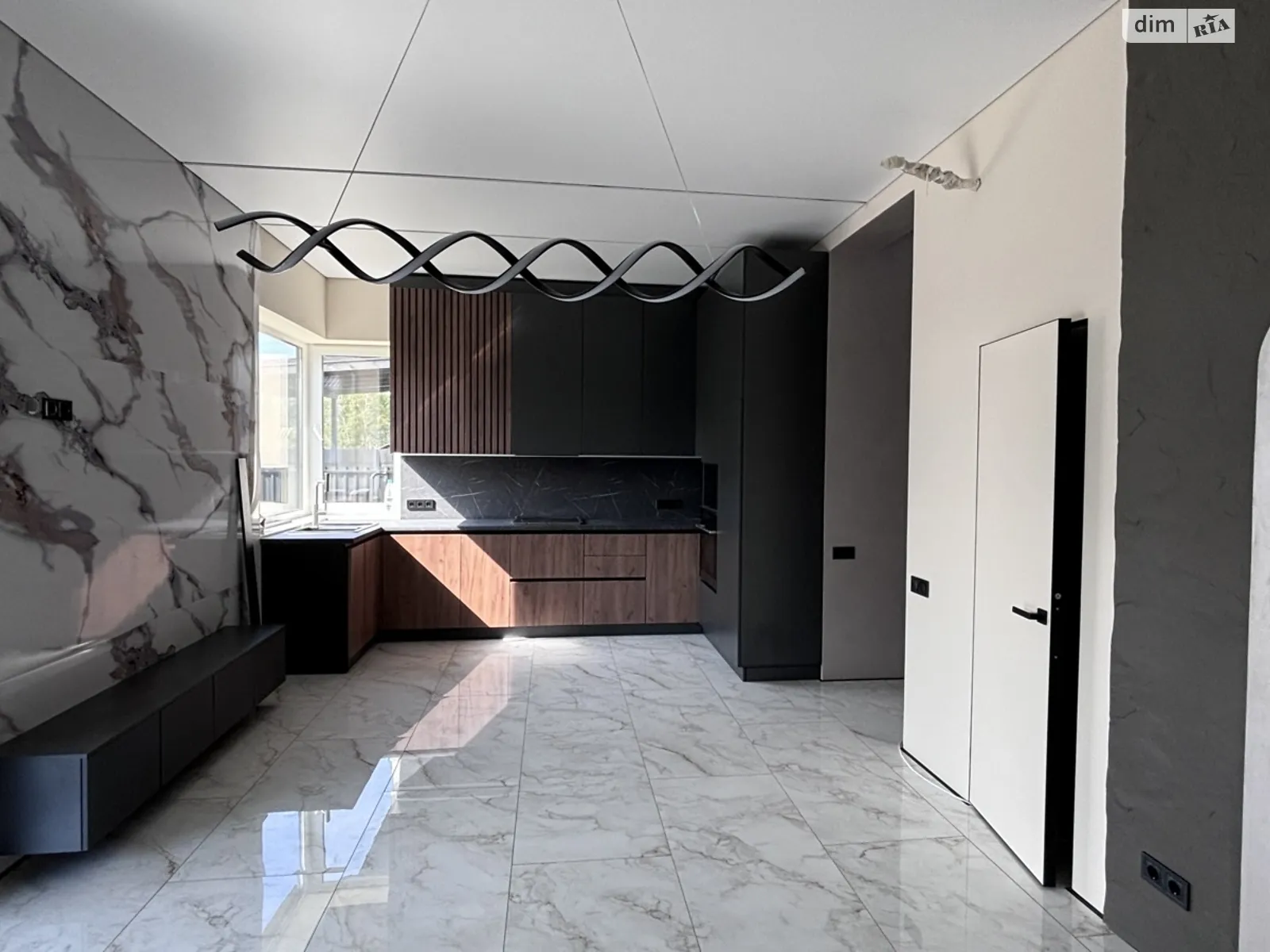 Продається будинок 2 поверховий 120 кв. м з подвалом, цена: 187000 $ - фото 1