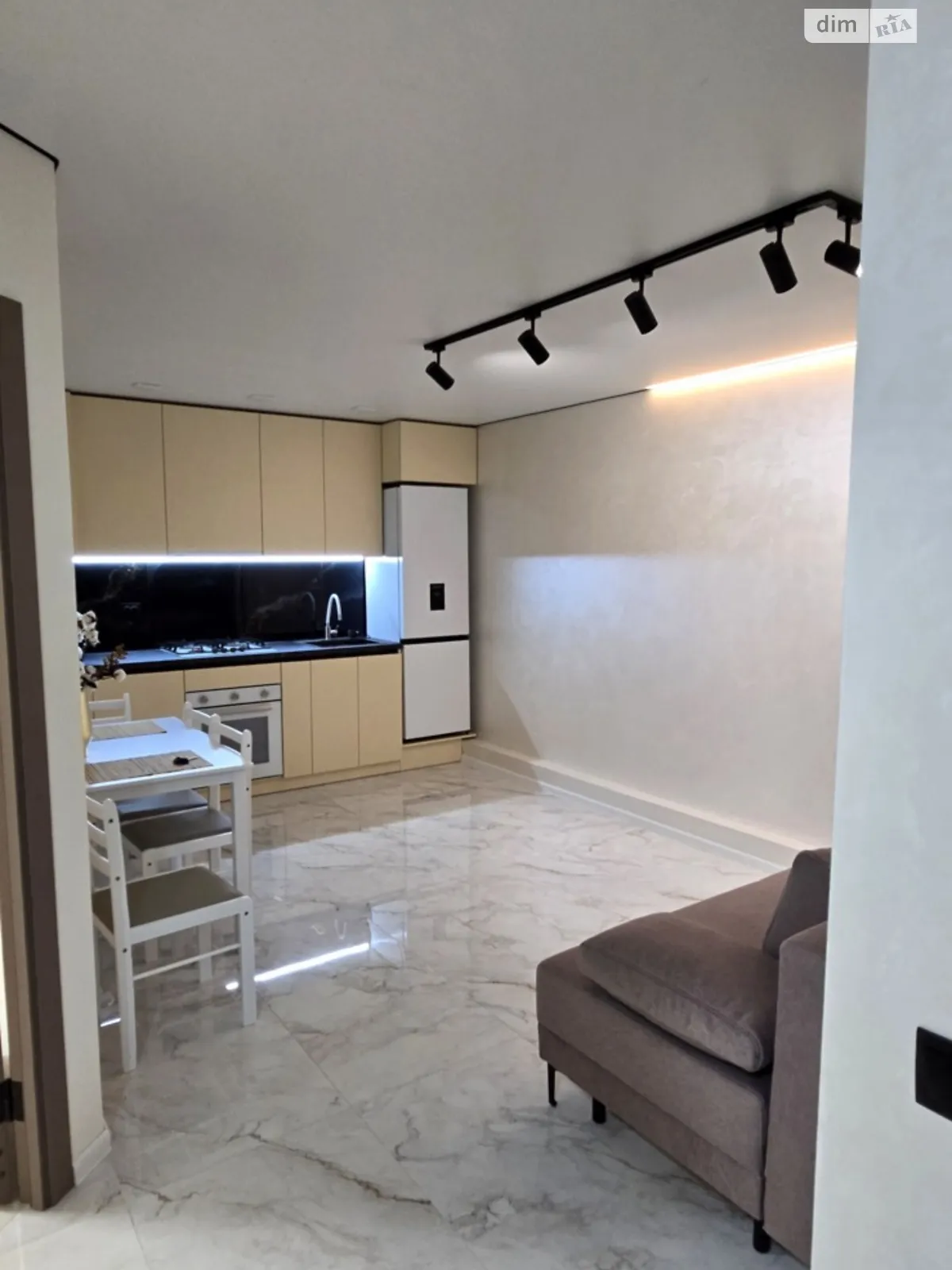 2-комнатная квартира 65 кв. м в Тернополе, ул. Киевская - фото 1