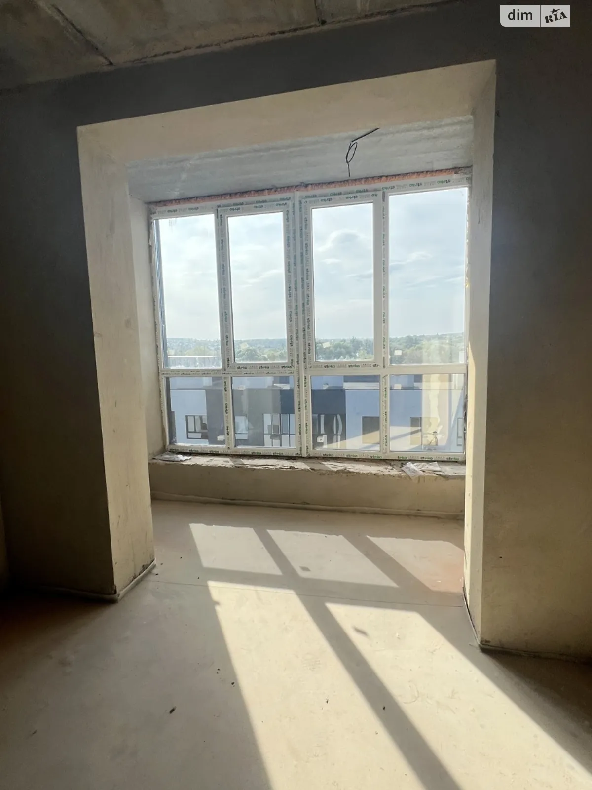 Продается 1-комнатная квартира 41 кв. м в Гостомеле, ул. Мирная, 3Е - фото 1