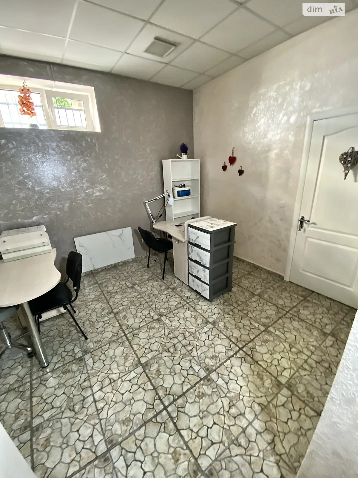 Продается помещения свободного назначения 63 кв. м в 6-этажном здании, цена: 55000 $ - фото 1