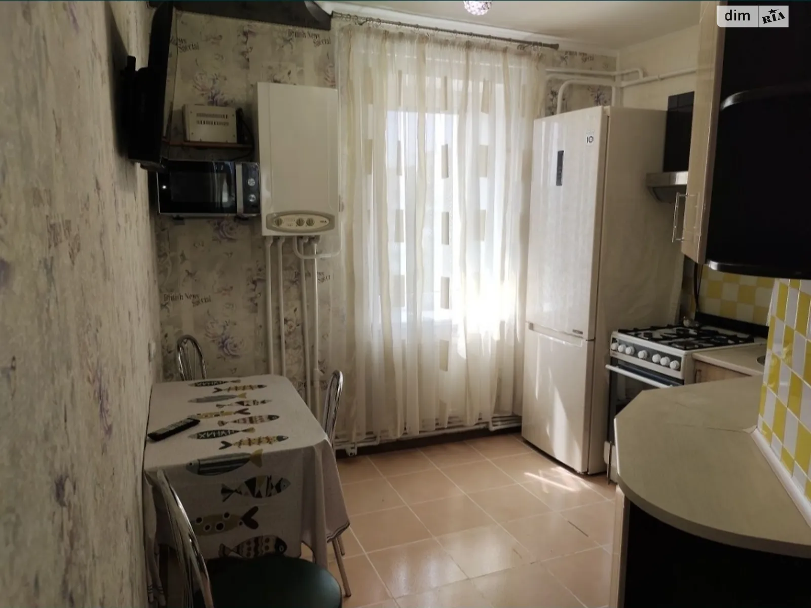 Продается 3-комнатная квартира 61.2 кв. м в Глухове, ул. Терещенков, 56 - фото 1