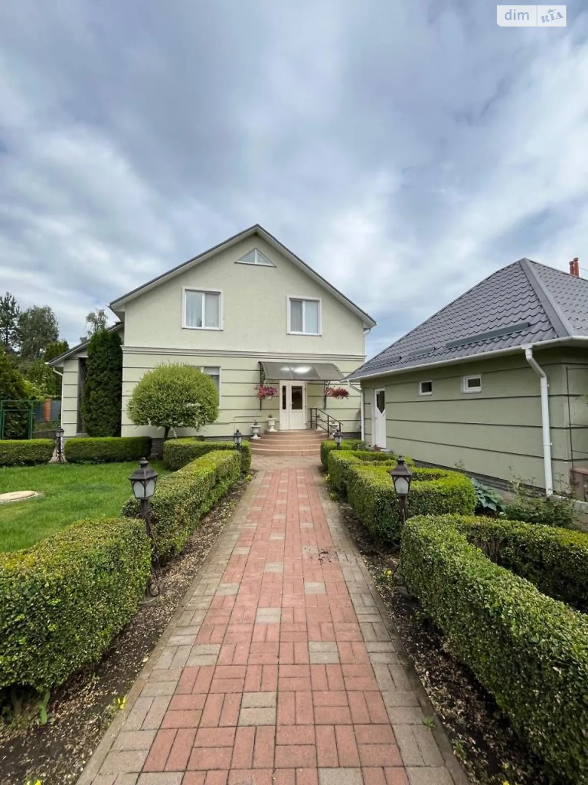 Продається будинок 2 поверховий 215.3 кв. м з ділянкою, цена: 230000 $ - фото 1