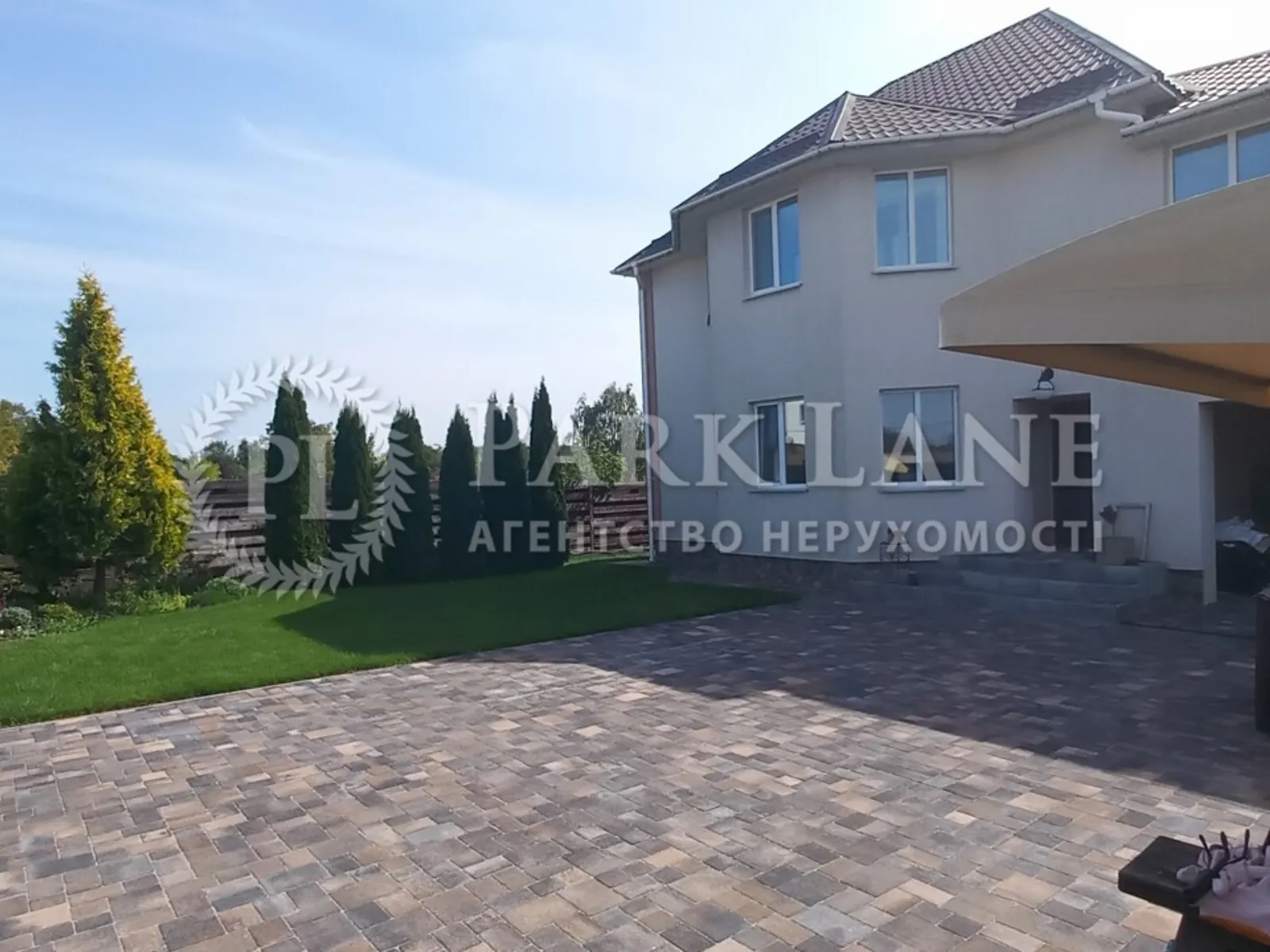 Продается дом на 2 этажа 191 кв. м с камином, цена: 160000 $ - фото 1