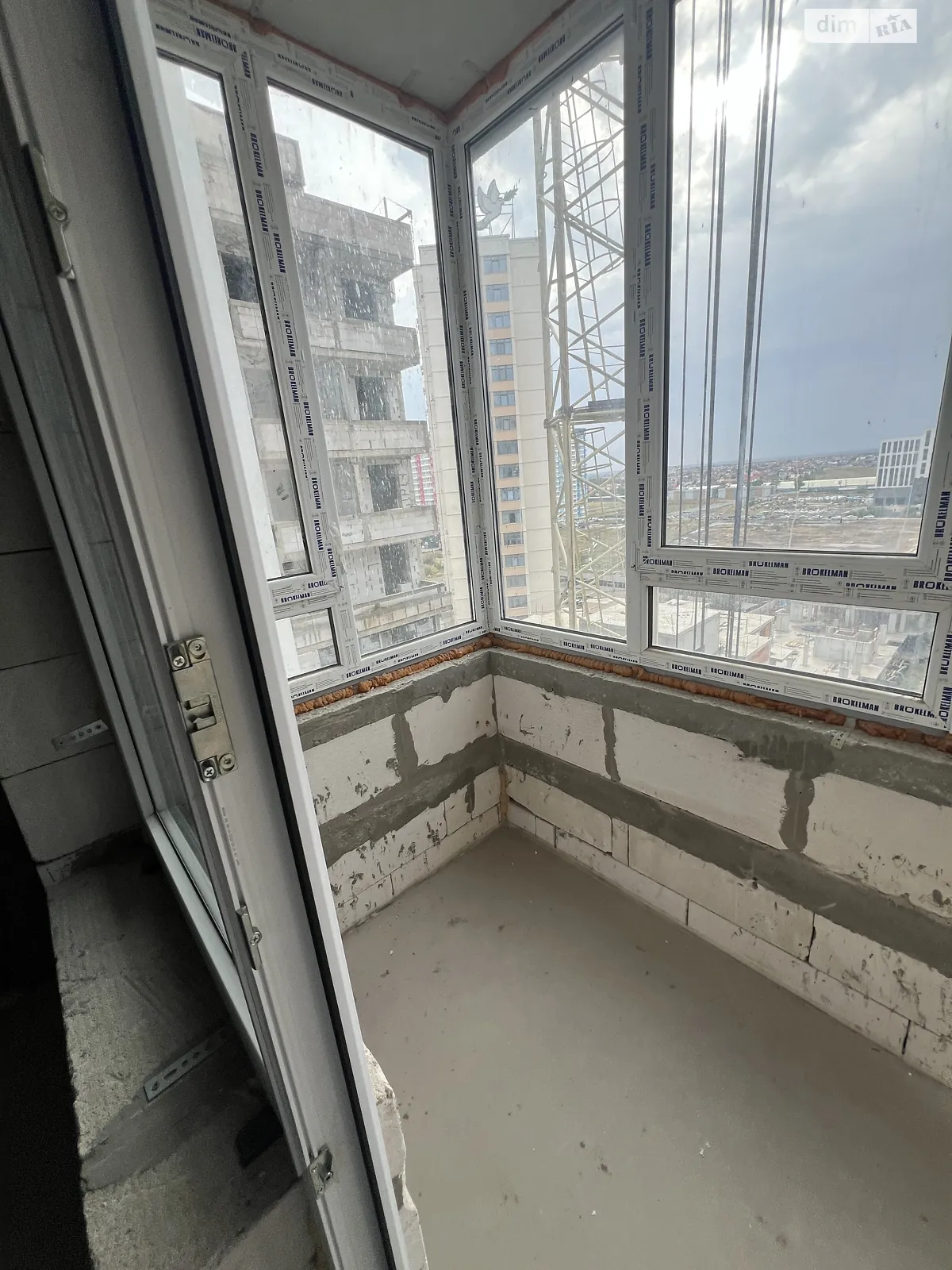 Продається 2-кімнатна квартира 68 кв. м у Лиманці, вул. Спортивна, 3/4 - фото 1