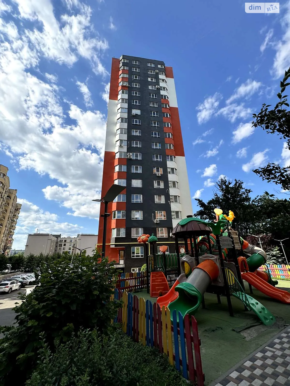 Продается 2-комнатная квартира 42.3 кв. м в Ирпене, ул. Николая Сингаевского(Новооскольская), 2Є - фото 1