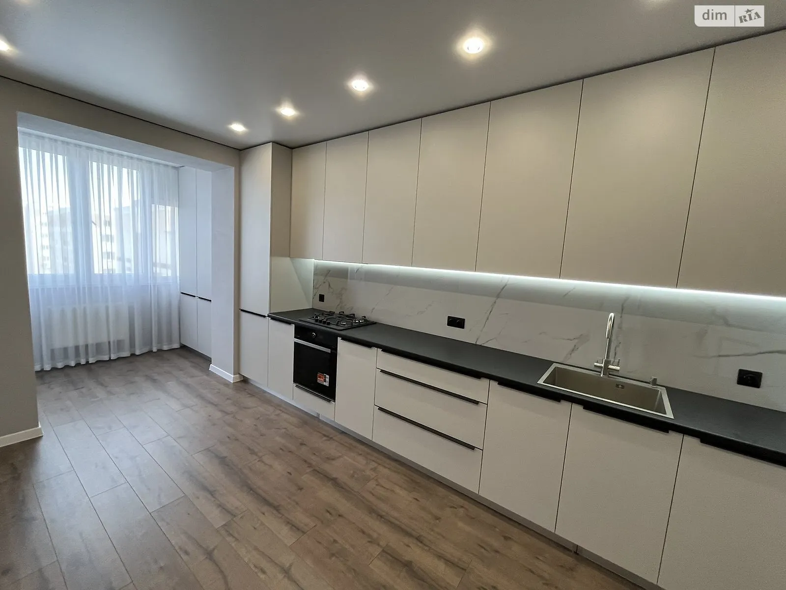 Продается 2-комнатная квартира 85 кв. м в Хмельницком, ул. Кармелюка - фото 1