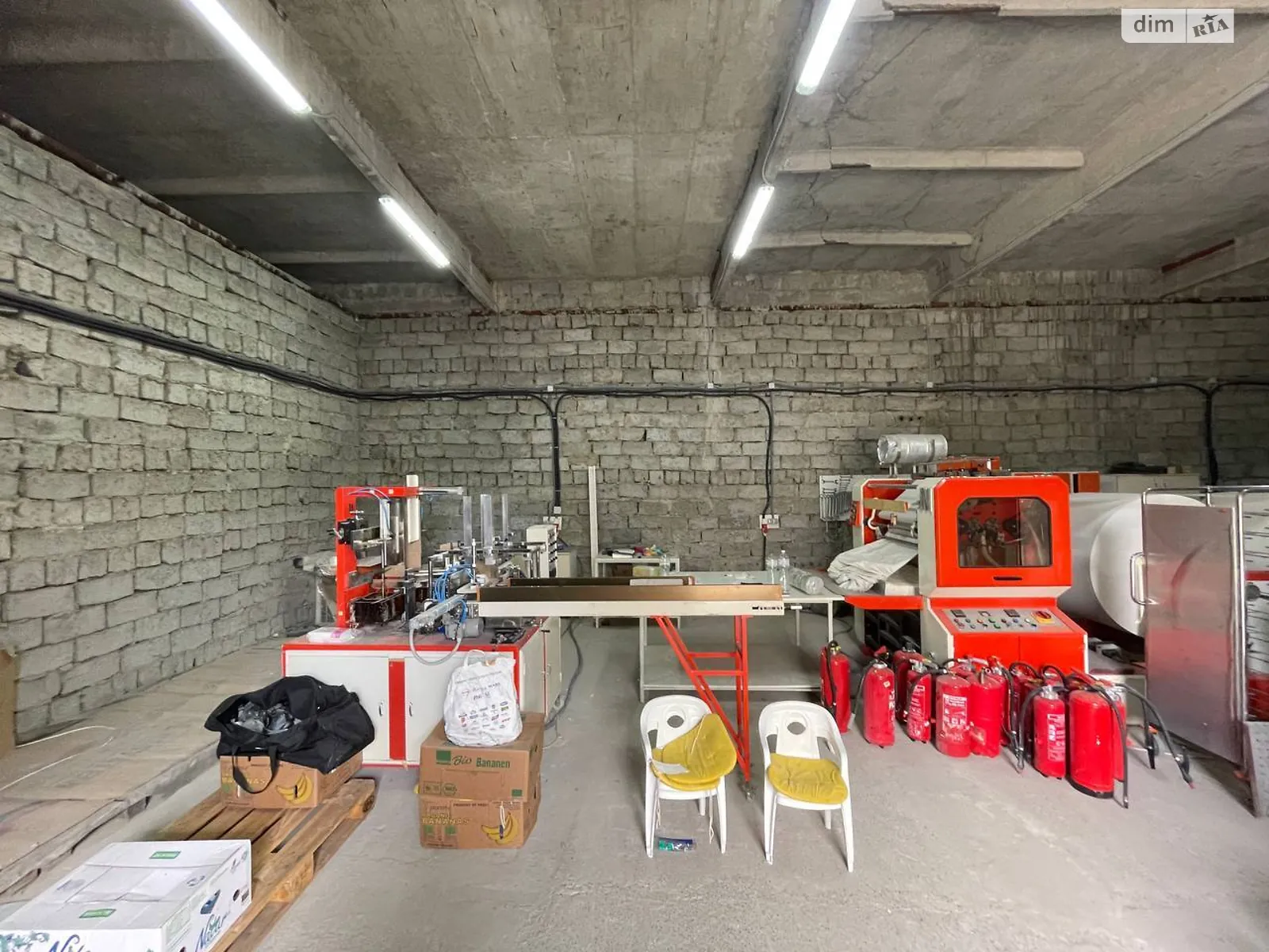 Продается объект сферы услуг 600 кв. м в 2-этажном здании, цена: 900000 $ - фото 1