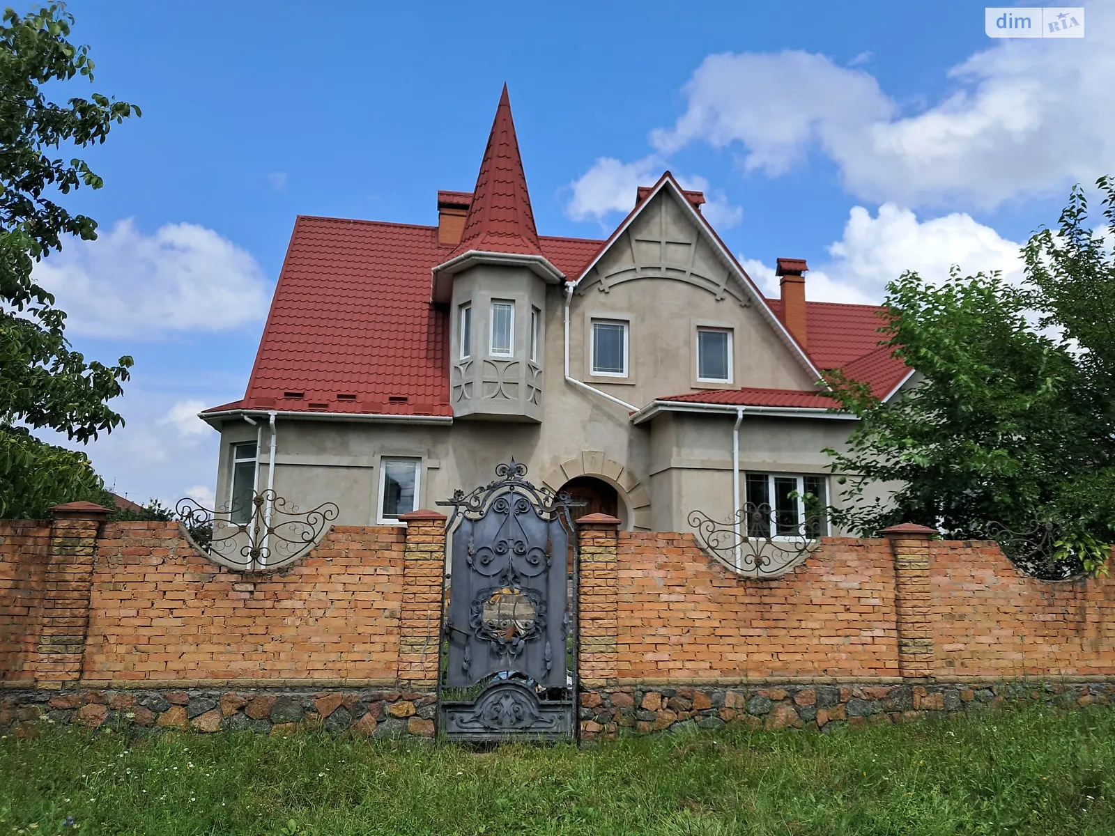 Продается дом на 2 этажа 480 кв. м с садом, цена: 480000 $ - фото 1