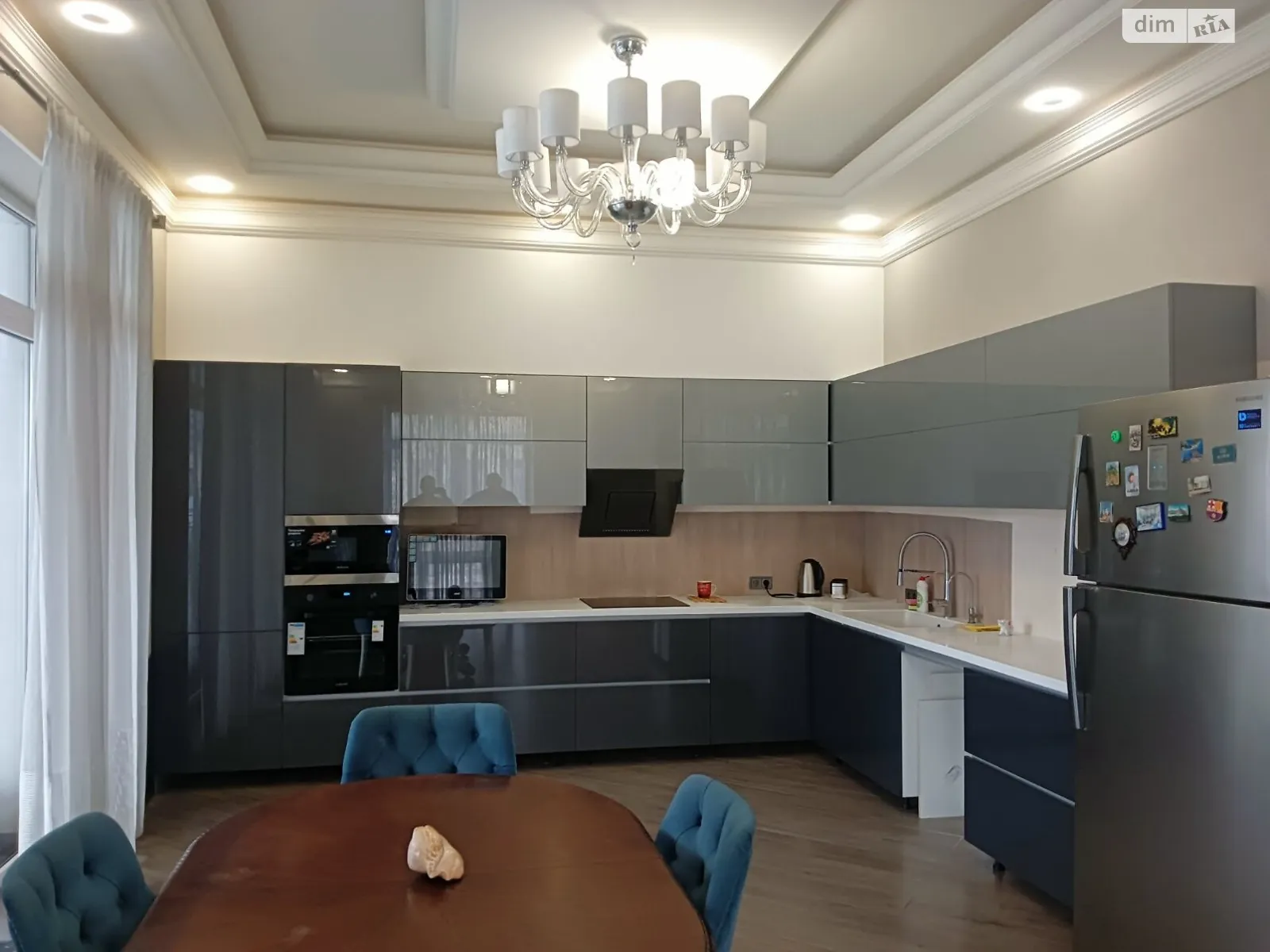Продается дом на 2 этажа 259.4 кв. м с мебелью, цена: 480000 $ - фото 1
