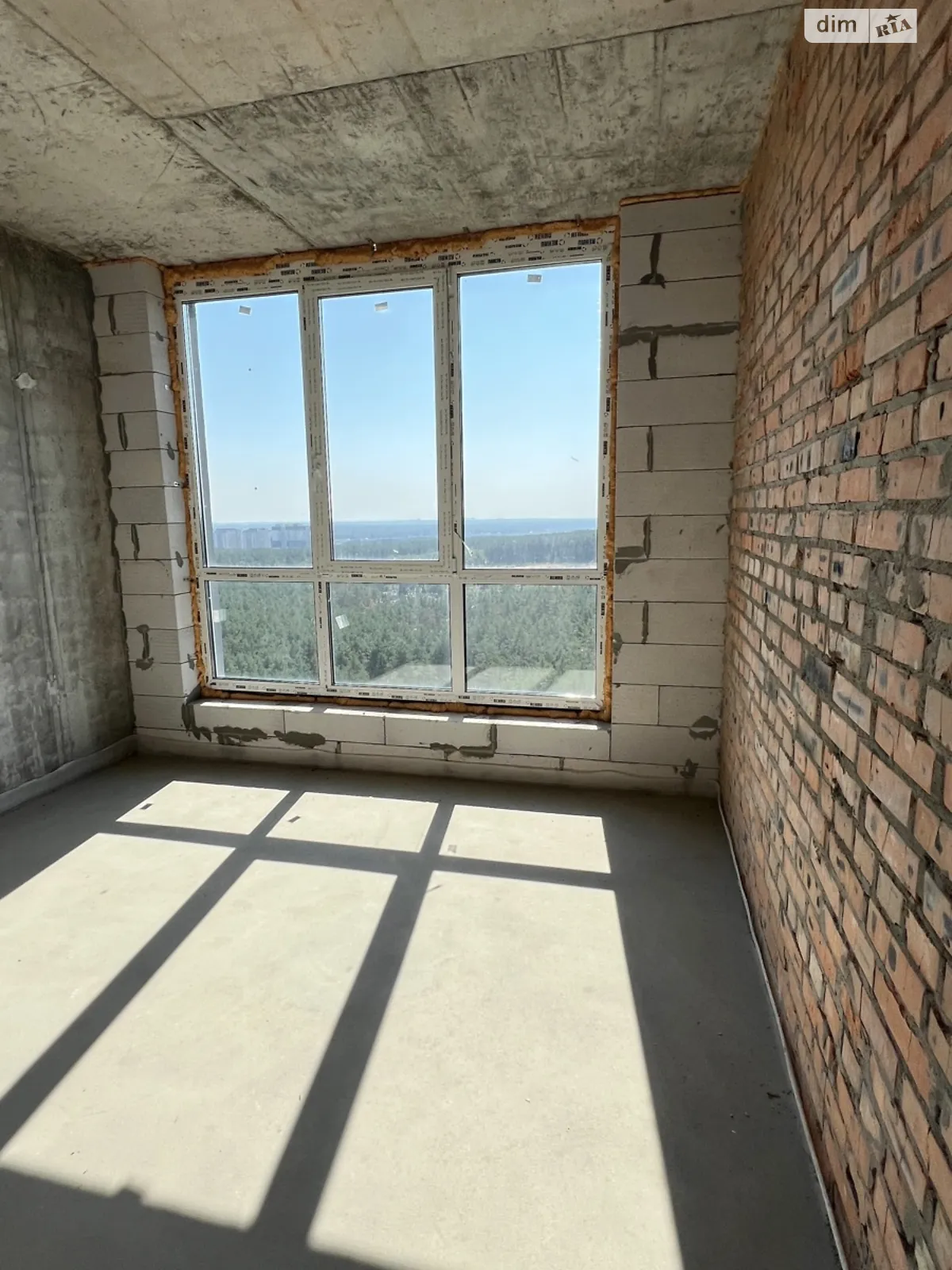 Продається 3-кімнатна квартира 100 кв. м у Ірпені, вул. Університетська(Карла Маркса), 3/16 - фото 1