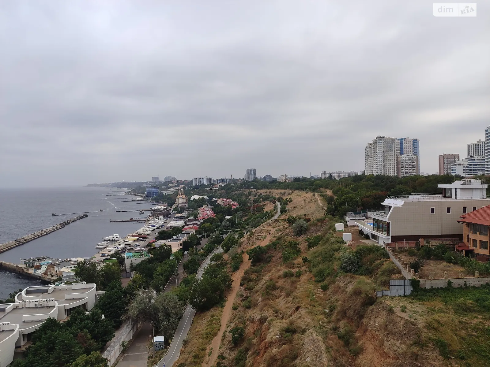 Продається 2-кімнатна квартира 133 кв. м у Одесі, пров. Морехідний, 2А - фото 1