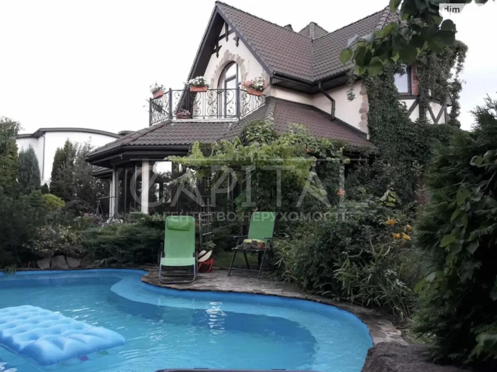 Сдается в аренду дом на 3 этажа 328 кв. м с камином, цена: 2300 $ - фото 1