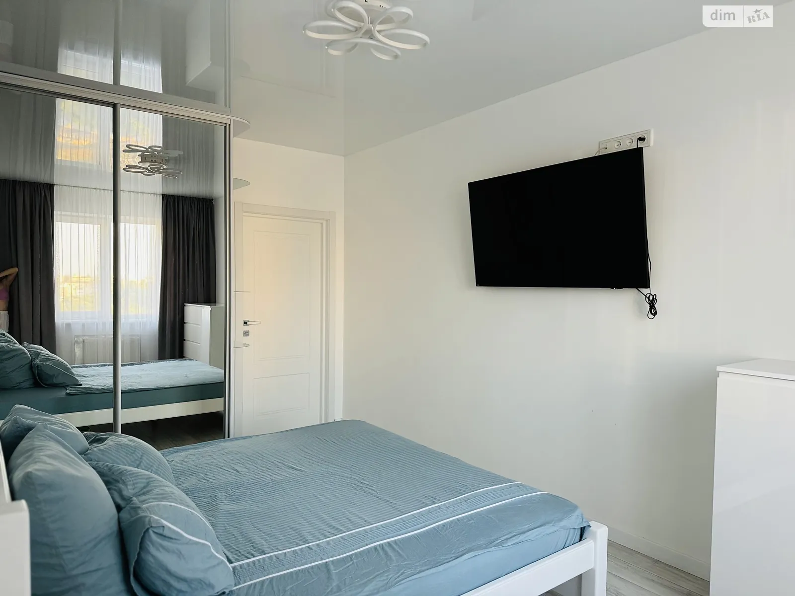 Продается 2-комнатная квартира 61 кв. м в Киеве, ул. Новополевая, 2 корпус 2 - фото 1