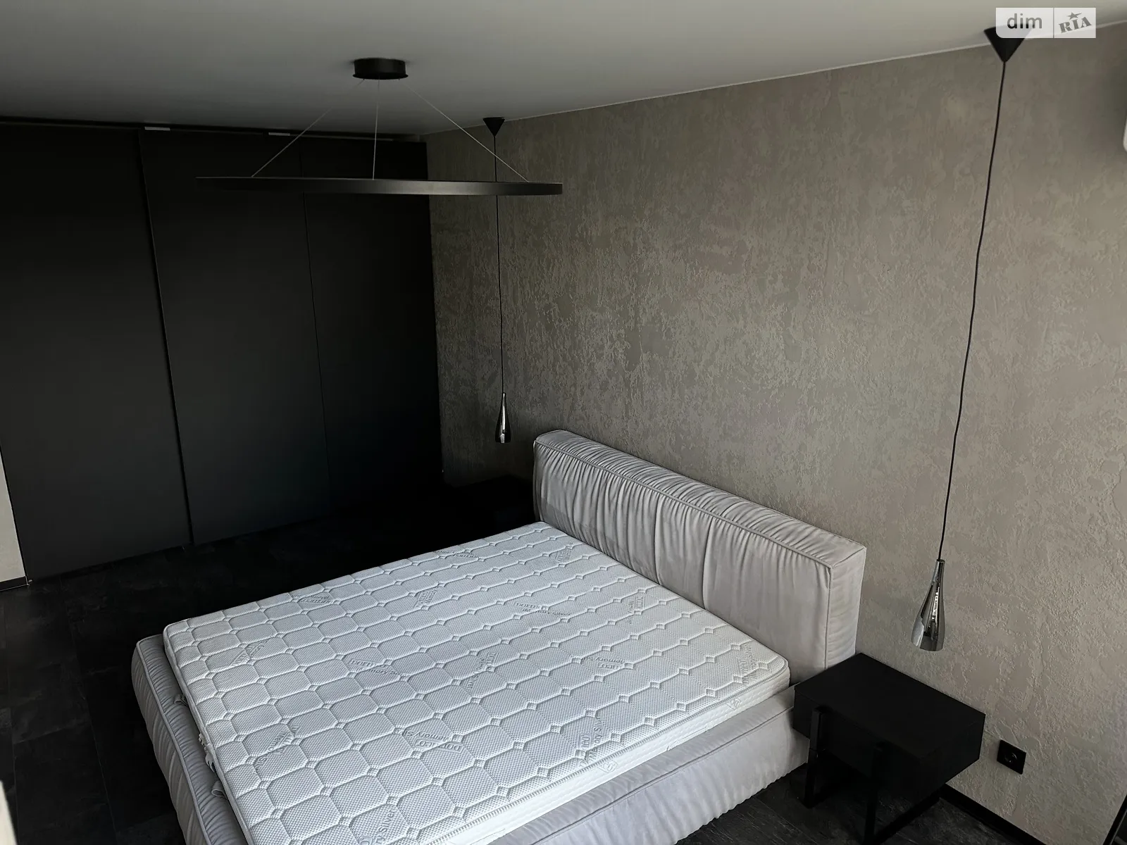 Продается 1-комнатная квартира 49 кв. м в Киеве, ул. Новополевая, 2 корпус 2 - фото 1