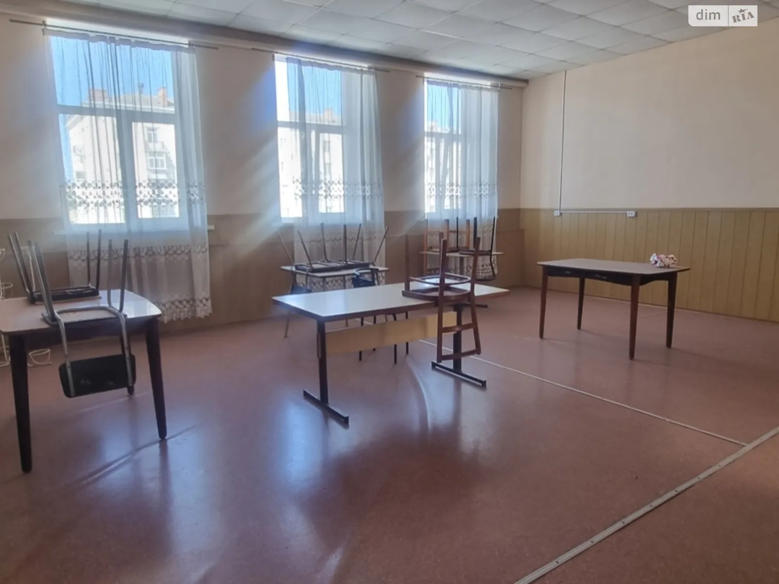 Сдается в аренду 14-комнатная квартира 573 кв. м в Днепре, ул. Степана Бандеры(Шмидта), 3 - фото 1