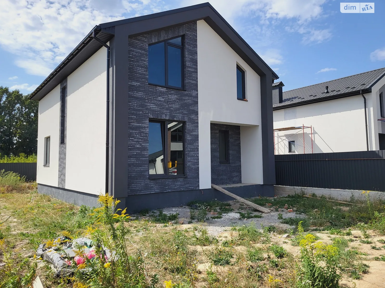 Продается дом на 2 этажа 125 кв. м с верандой, цена: 95000 $ - фото 1