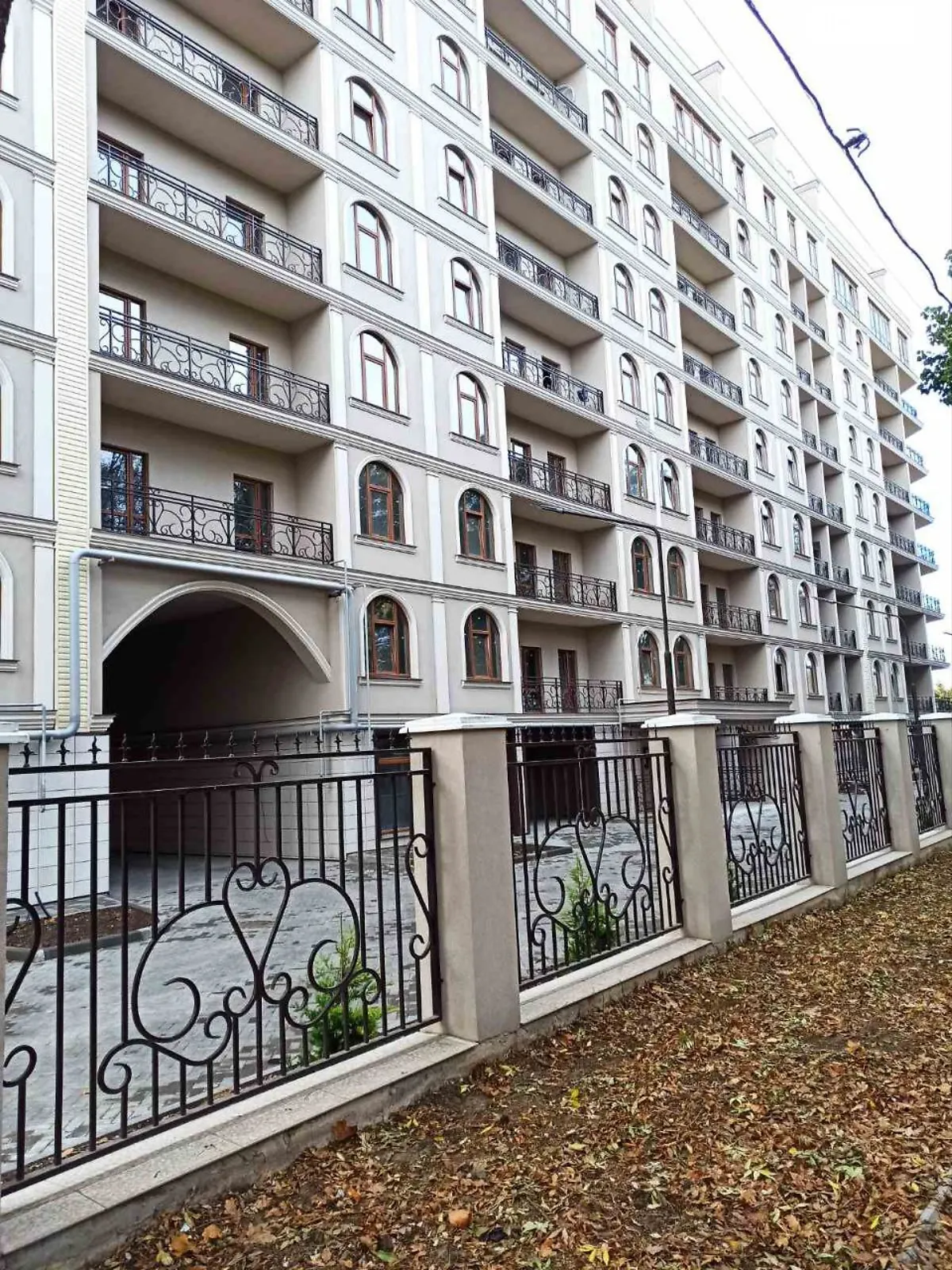 Продается 1-комнатная квартира 39.7 кв. м в Одессе, ул. Дача Ковалевского - фото 1