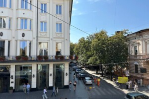 Продаж квартири, Івано-Франківськ, р‑н. Центр, Бачинського Левка (Енгельса) вулиця, буд. 4