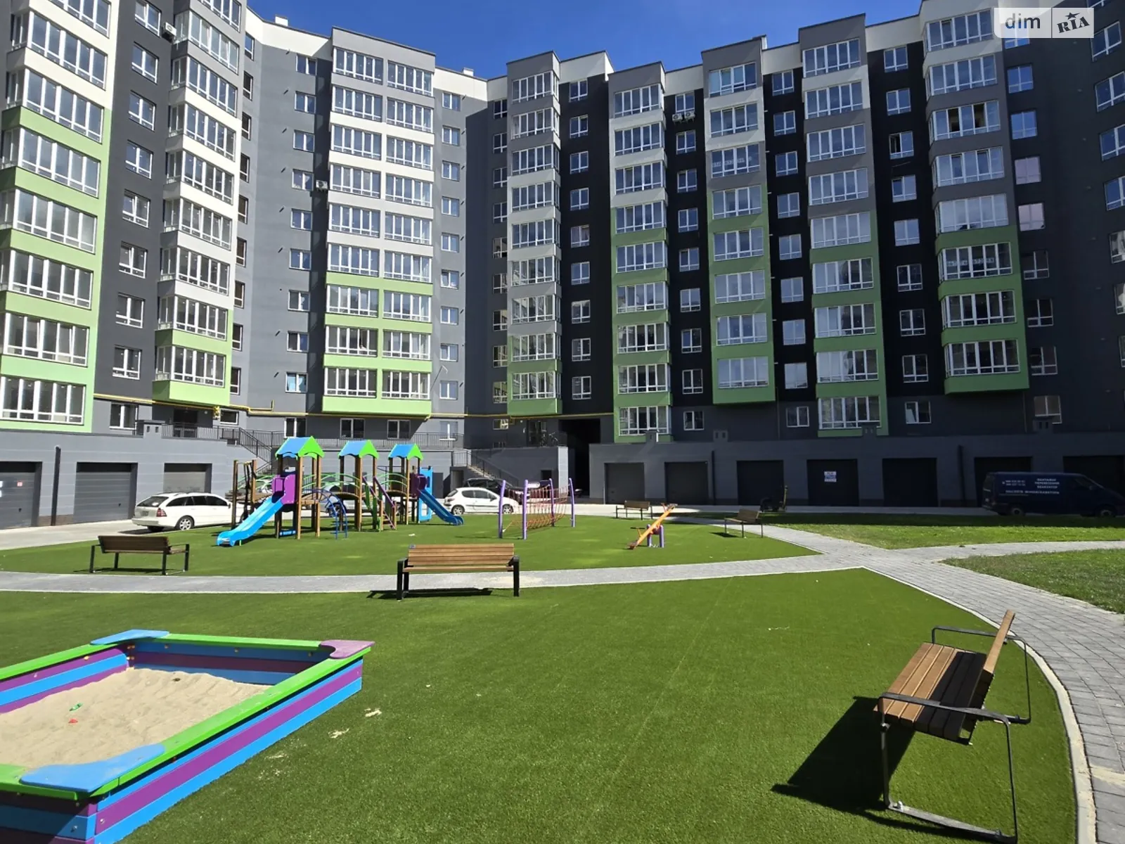 Продается 1-комнатная квартира 46.7 кв. м в Ивано-Франковске, ул. Приозерная - фото 1