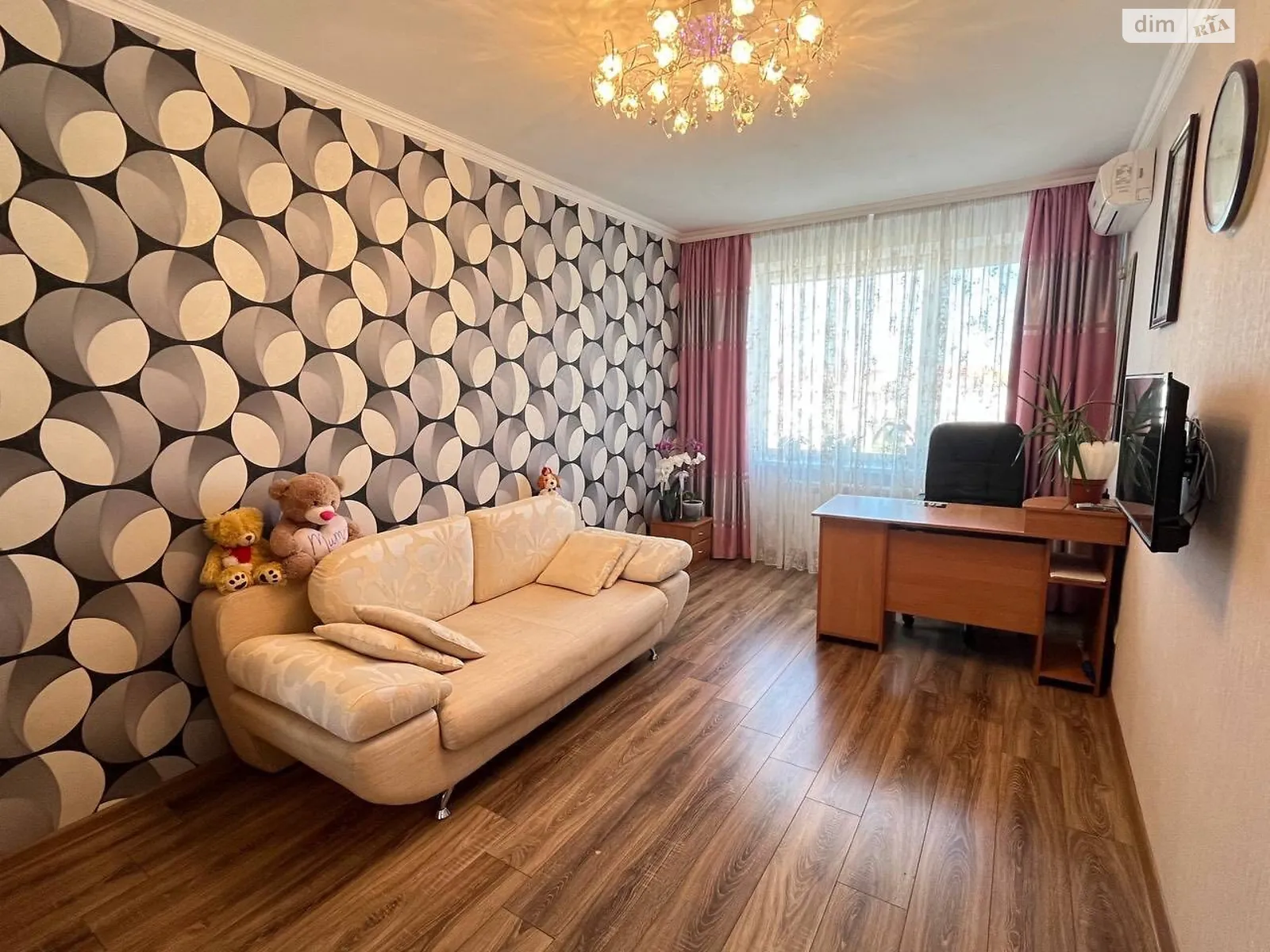 Продається 3-кімнатна квартира 72.5 кв. м у Одесі, вул. Ріхтера Святослава - фото 1