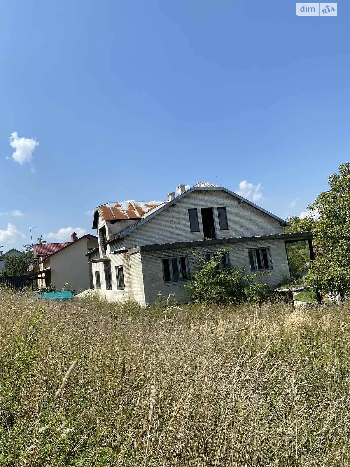 Продается дом на 2 этажа 200 кв. м с верандой, цена: 33000 $ - фото 1