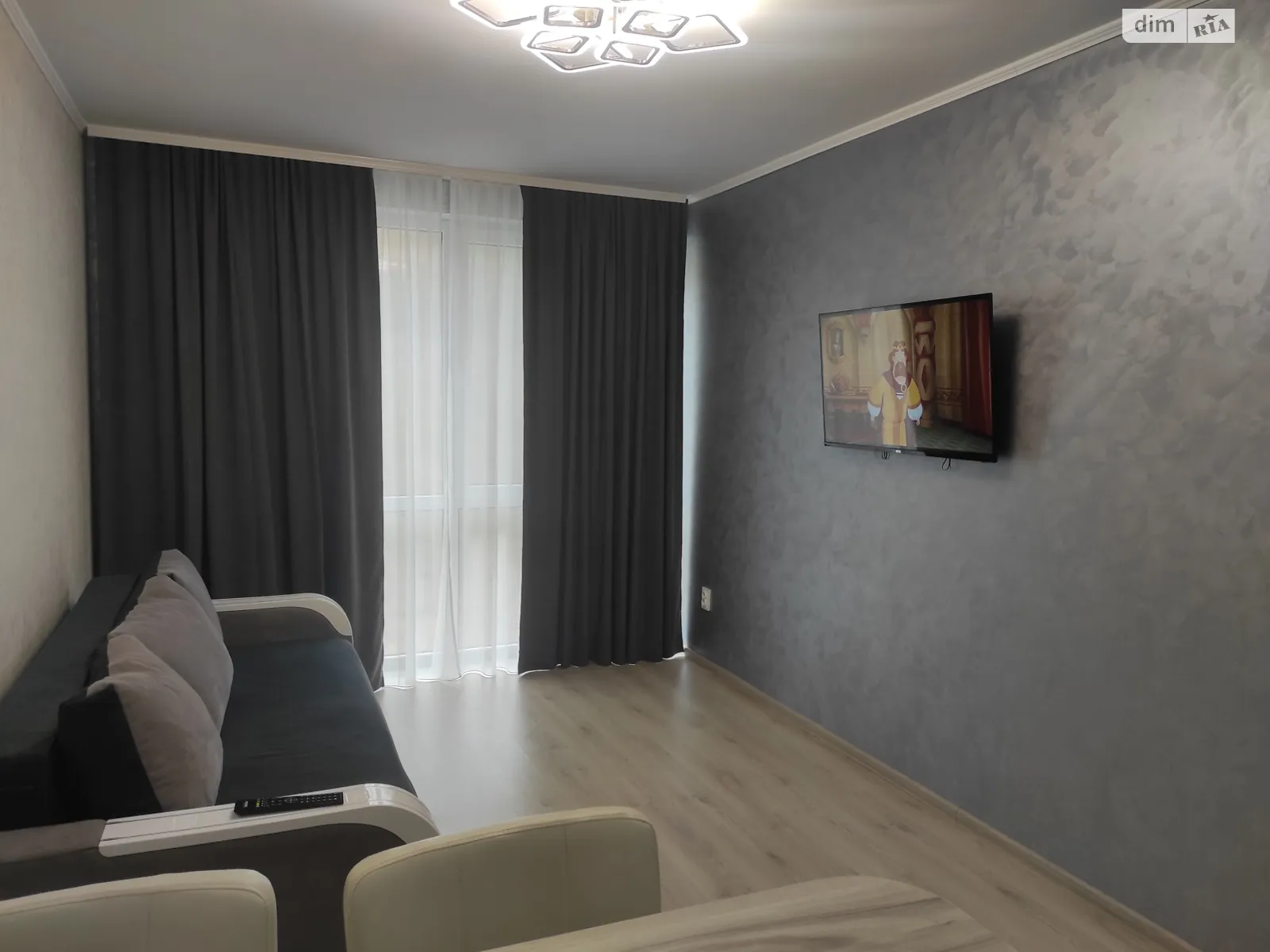 Продається 1-кімнатна квартира 37 кв. м у Голубиному, цена: 81400 $ - фото 1