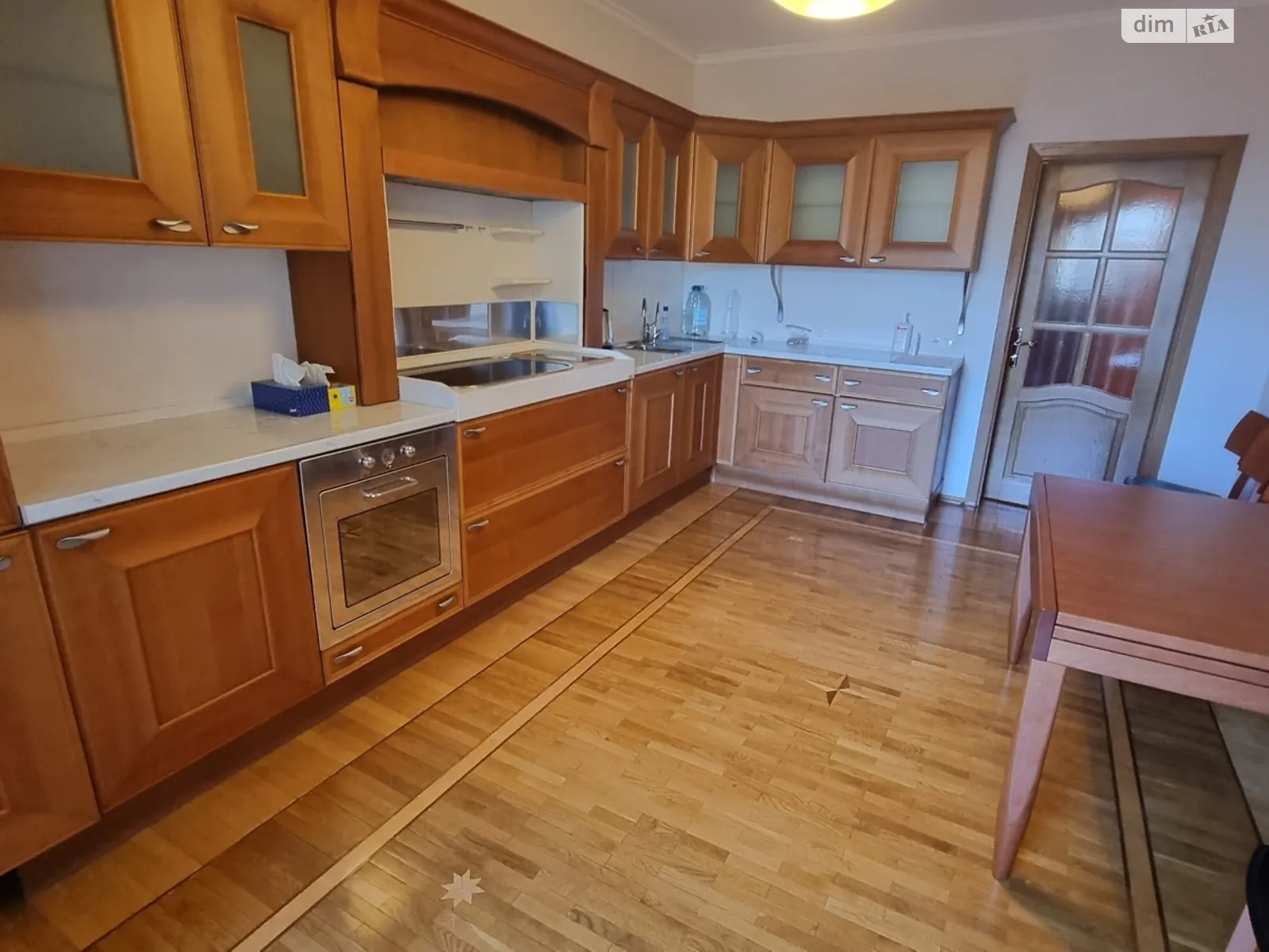 Продается 3-комнатная квартира 120 кв. м в Киеве, ул. Вузовская, 5 - фото 1