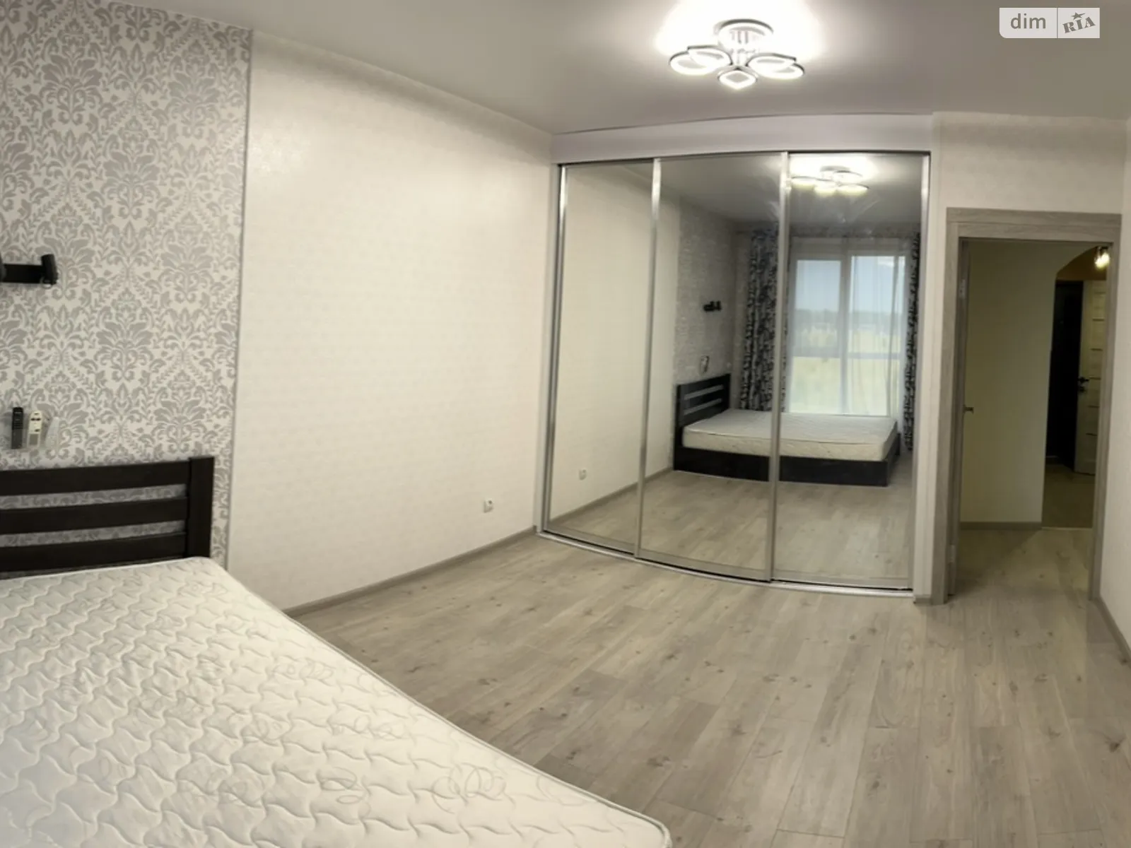 Продається 1-кімнатна квартира 41 кв. м у Софіївській Борщагівці, вул. Соборна - фото 1