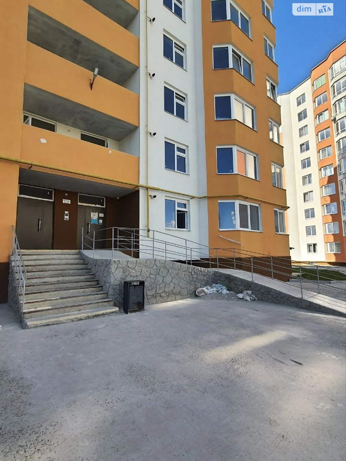 Продается 1-комнатная квартира 61 кв. м в Хмельницком, ул. Героев Национальной гвардии Украины(Строителей), 4/2 - фото 1