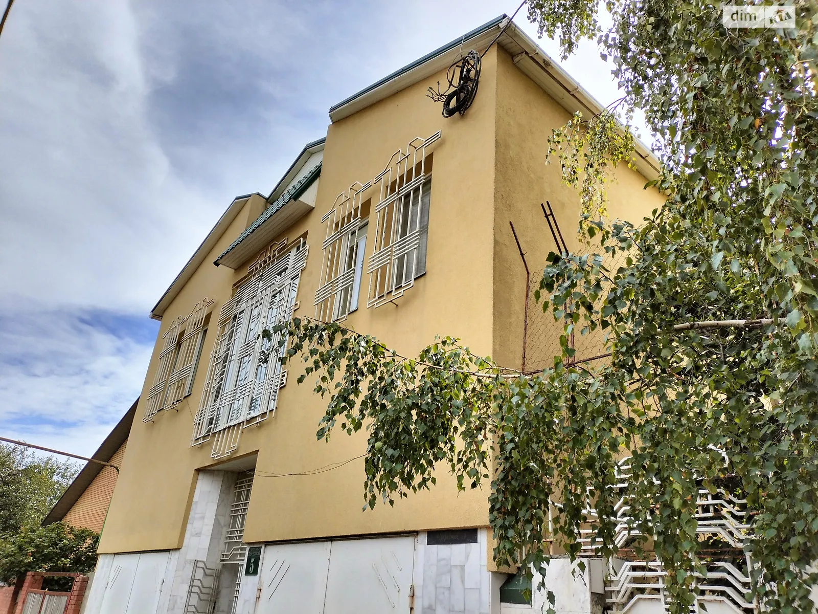 Продається будинок 2 поверховий 250 кв. м з балконом, цена: 200000 $ - фото 1