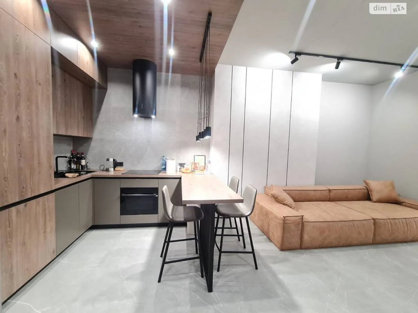 Продається 2-кімнатна квартира 61.9 кв. м у Одесі, Фонтанська дор. - фото 1