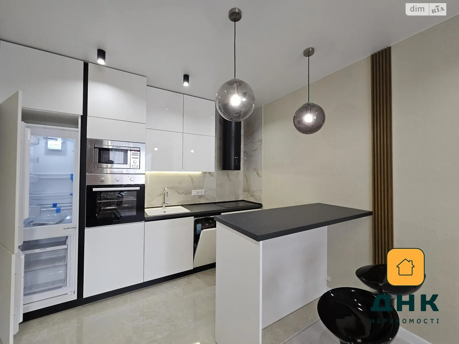Продається 1-кімнатна квартира 43.2 кв. м у Одесі, вул. Генуезька, 3Г - фото 1
