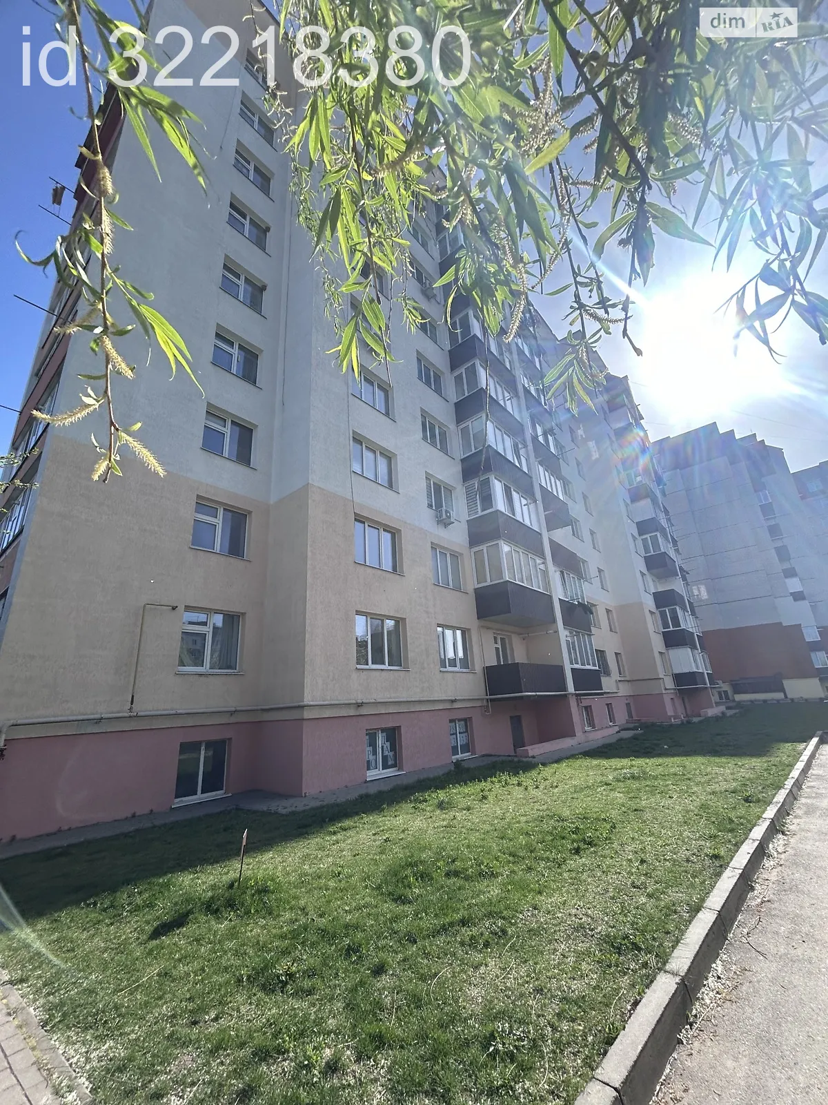 Продается объект сферы услуг 201.8 кв. м в 10-этажном здании - фото 2