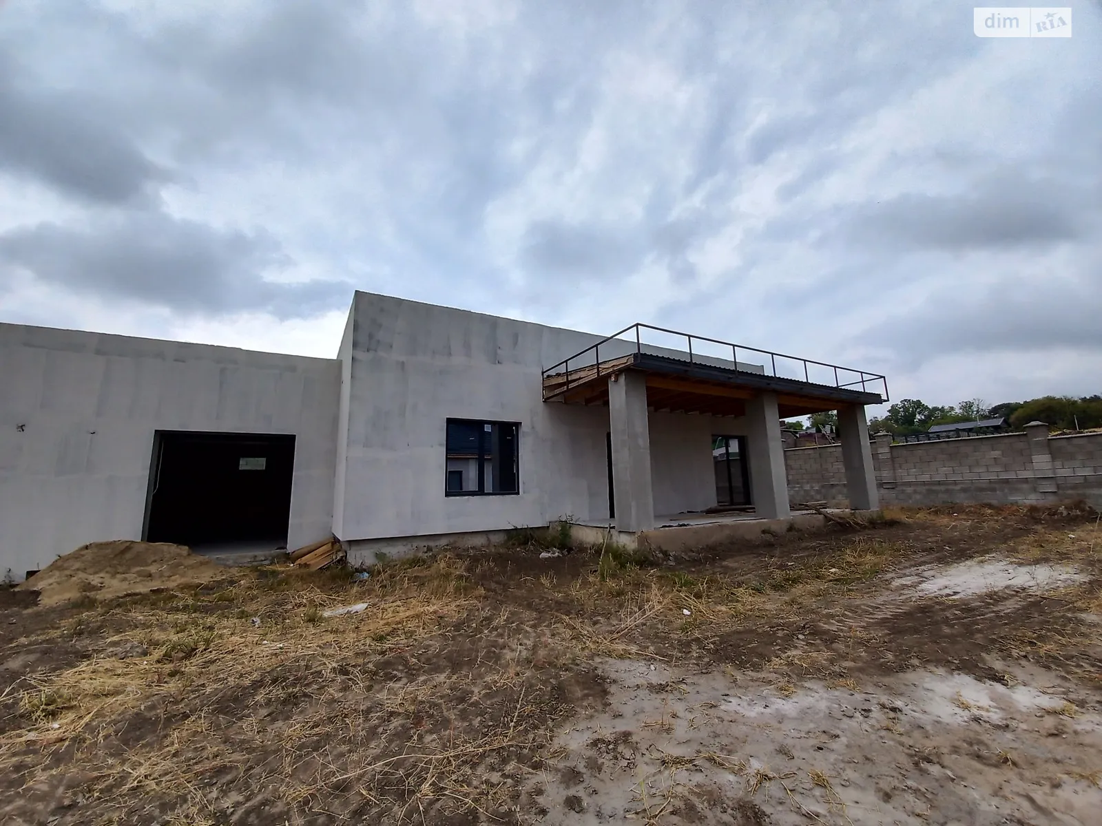 Продается одноэтажный дом 160 кв. м с гаражом, цена: 85000 $ - фото 1