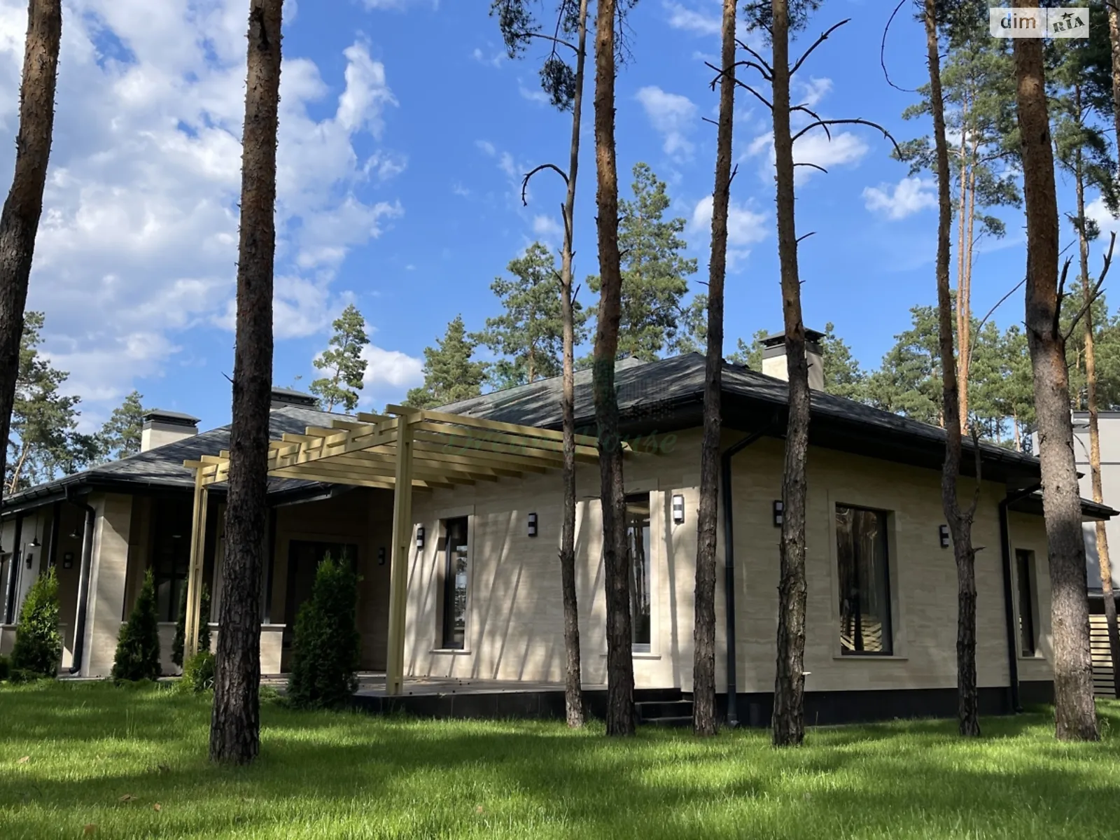 Продается одноэтажный дом 380 кв. м с участком, цена: 480000 $ - фото 1