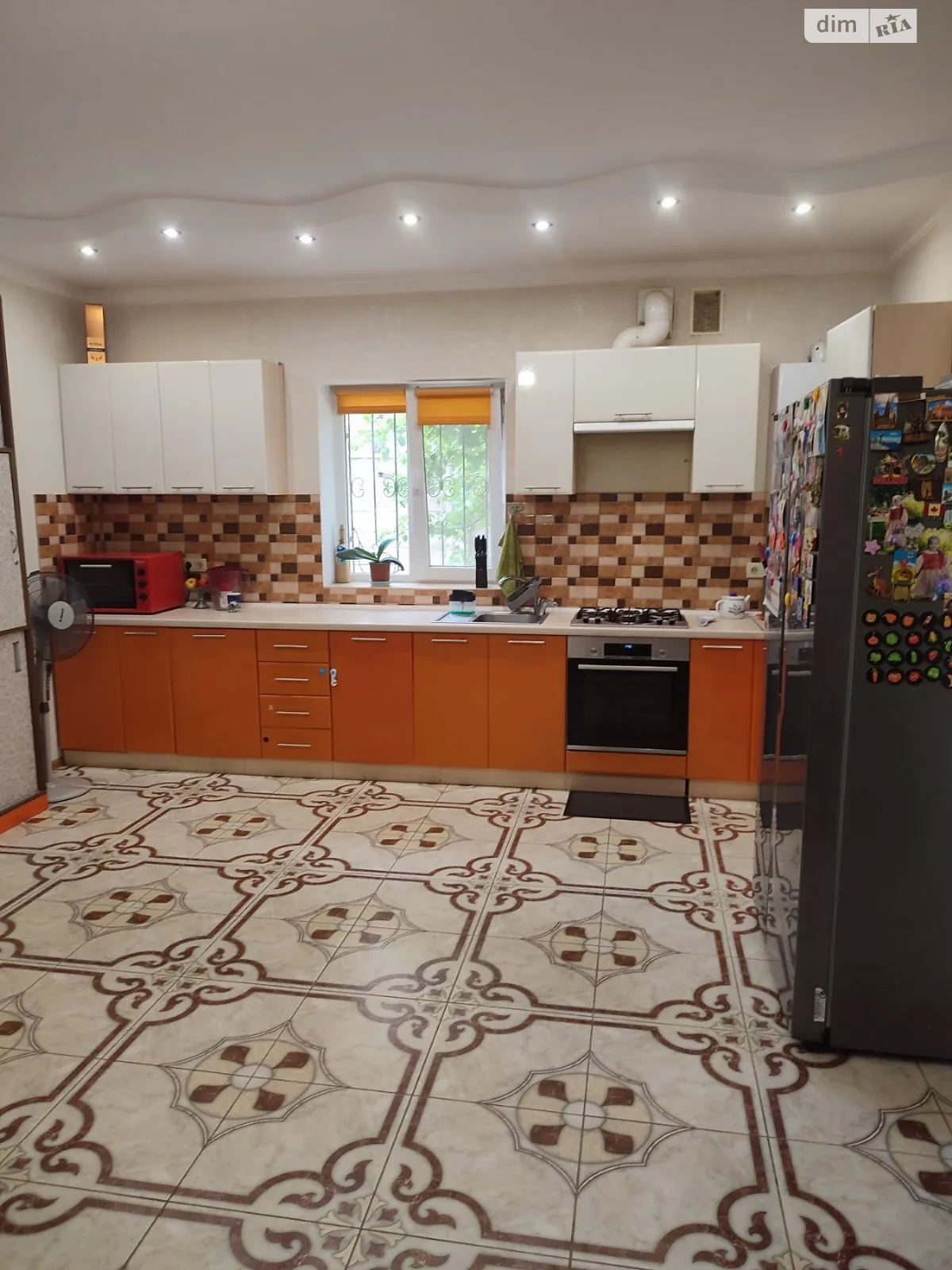 Продается дом на 2 этажа 129 кв. м с участком, цена: 160000 $ - фото 1