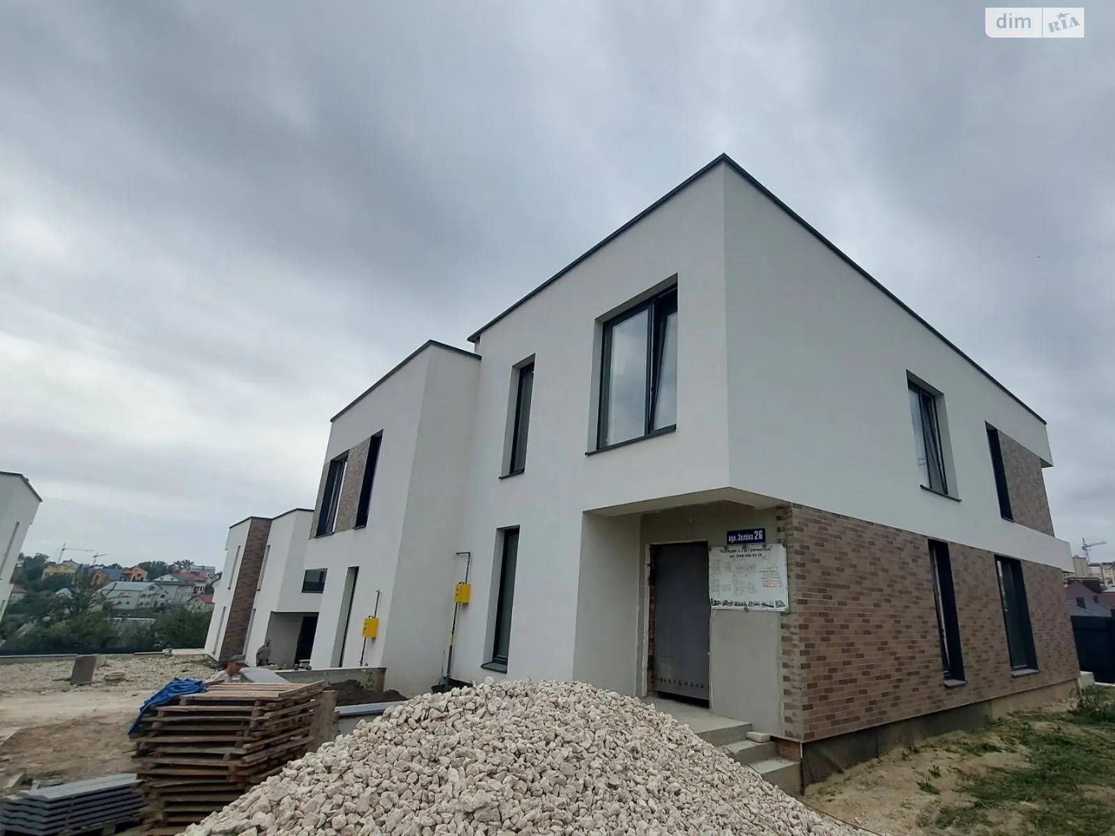 Продается часть дома 125 кв. м с верандой, цена: 85000 $ - фото 1