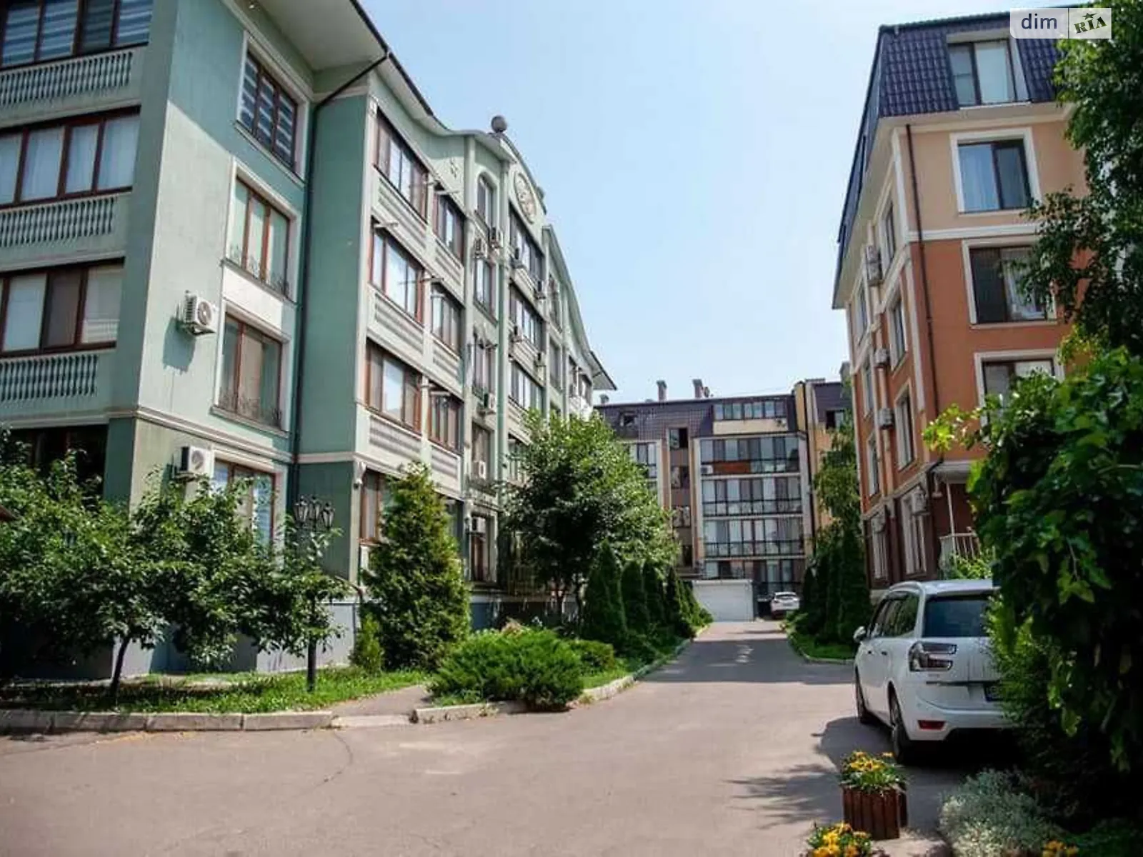 Продается 1-комнатная квартира 65.4 кв. м в Одессе, ул. Таирова - фото 1