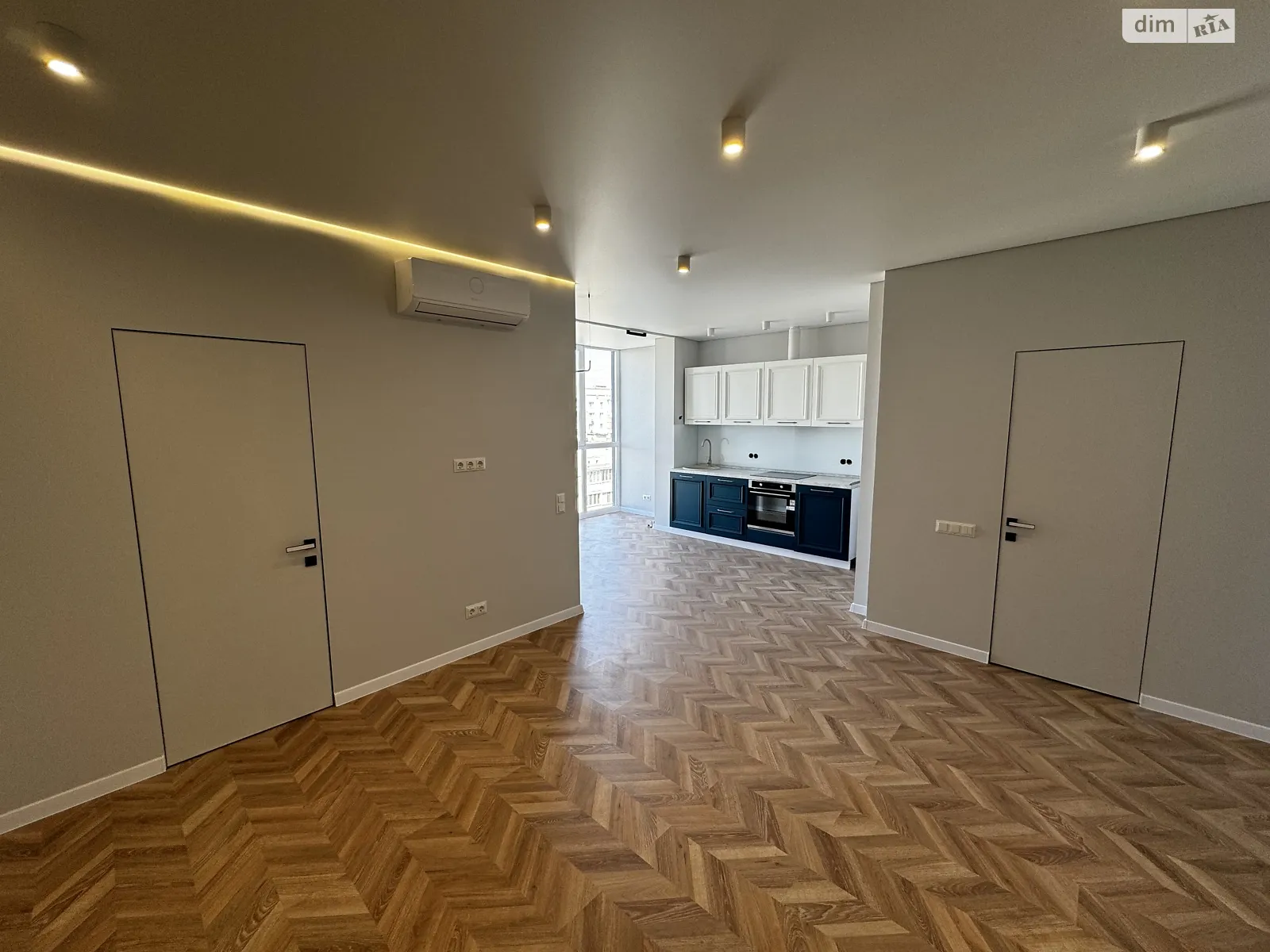 Продается 1-комнатная квартира 39.1 кв. м в Обухове, ул. Каштановая, 26Г - фото 1