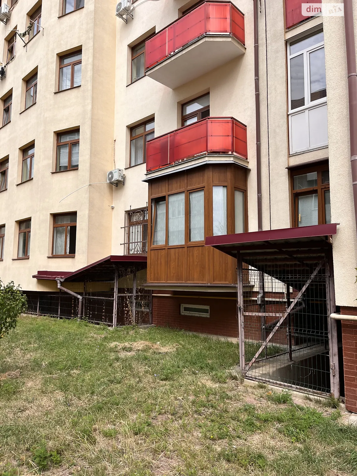 Продається приміщення вільного призначення 270 кв. м в 6-поверховій будівлі, цена: 81000 $ - фото 1