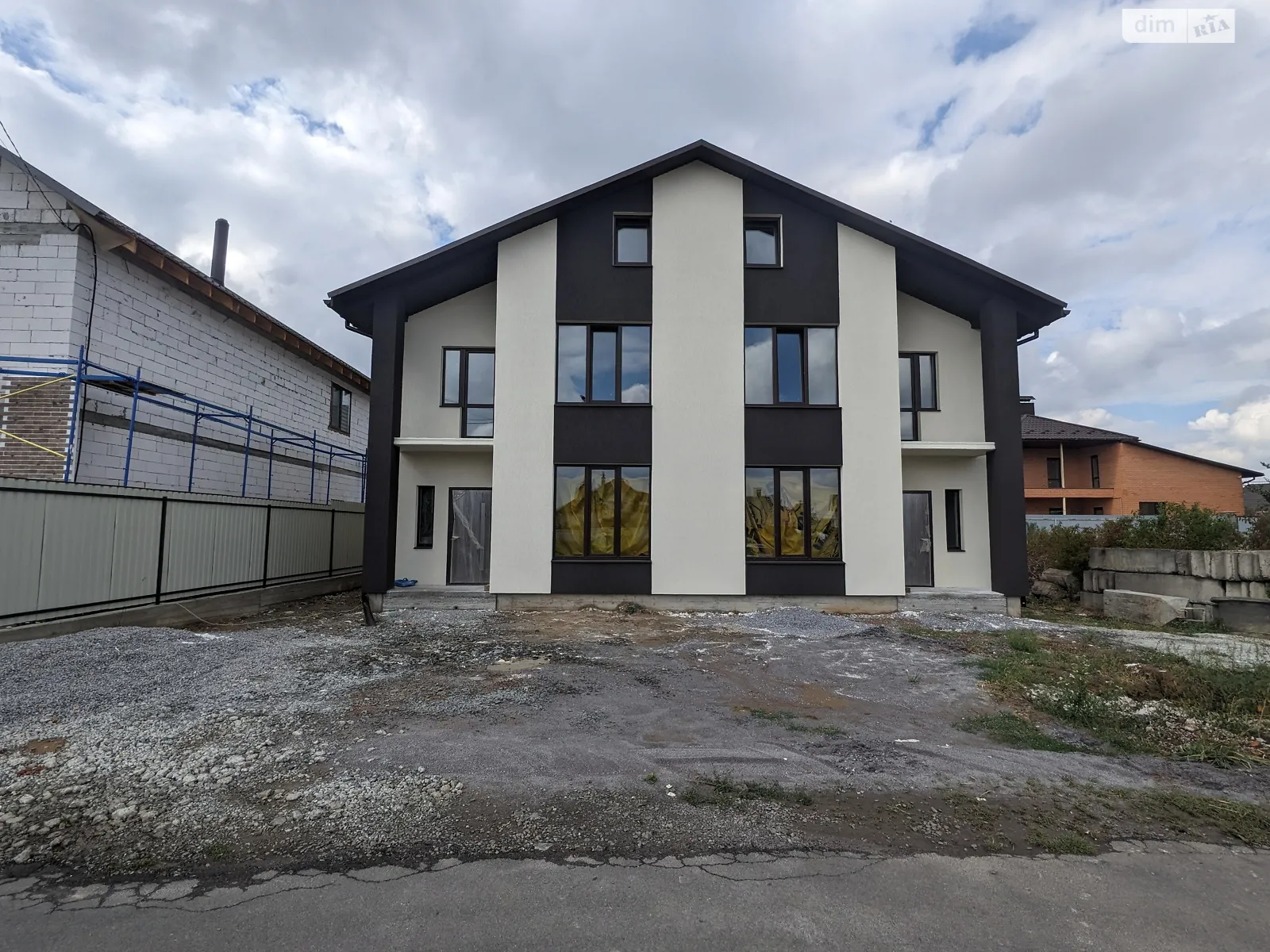 Продається будинок 2 поверховий 120 кв. м з садом, цена: 75000 $ - фото 1
