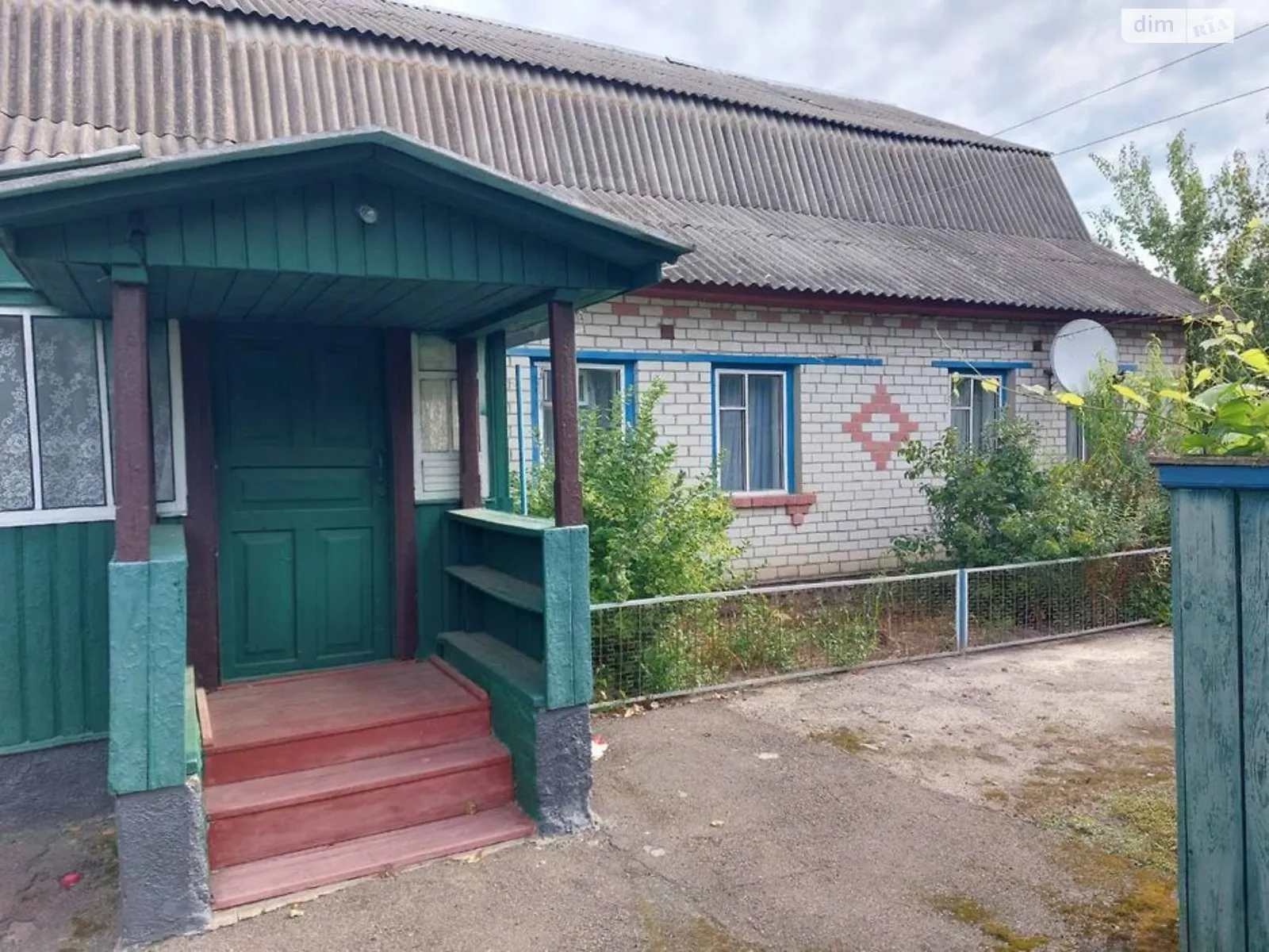 Продается одноэтажный дом 140 кв. м с бассейном, цена: 21000 $ - фото 1