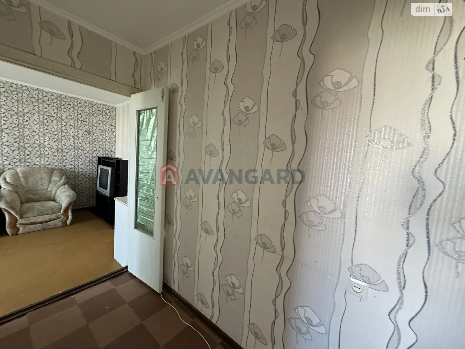 3-комнатная квартира 69 кв. м в Запорожье, ул. Автозаводская, 54 - фото 1