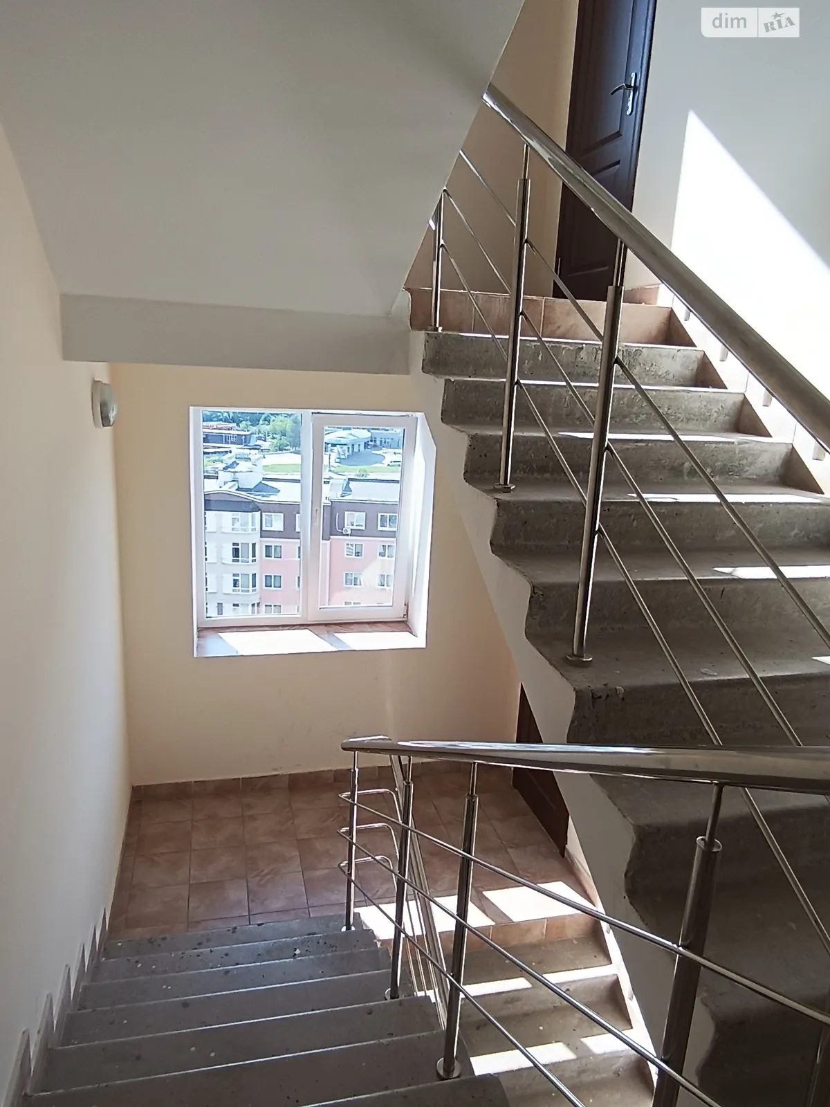 Продается 3-комнатная квартира 109 кв. м в Хмельницком, ул. Зализняка Максима, 1В - фото 1
