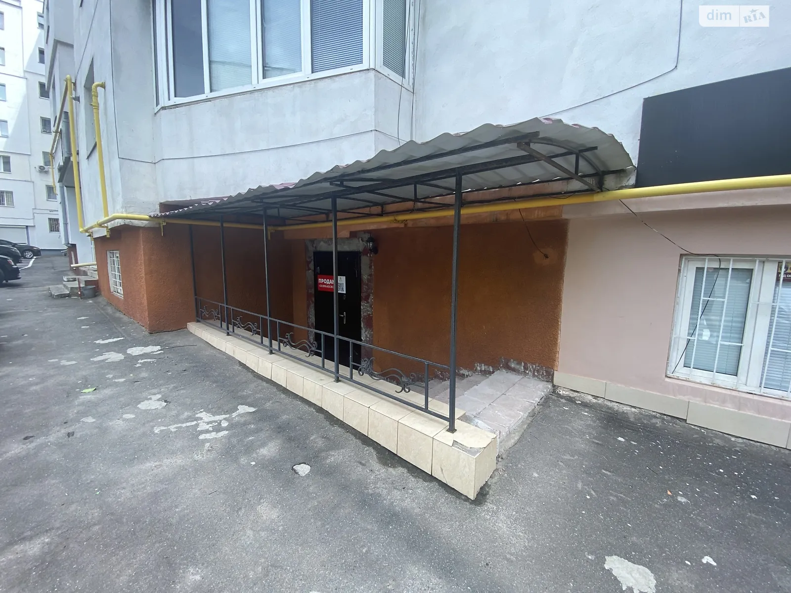 Продается помещения свободного назначения 52.7 кв. м в 9-этажном здании, цена: 29000 $ - фото 1
