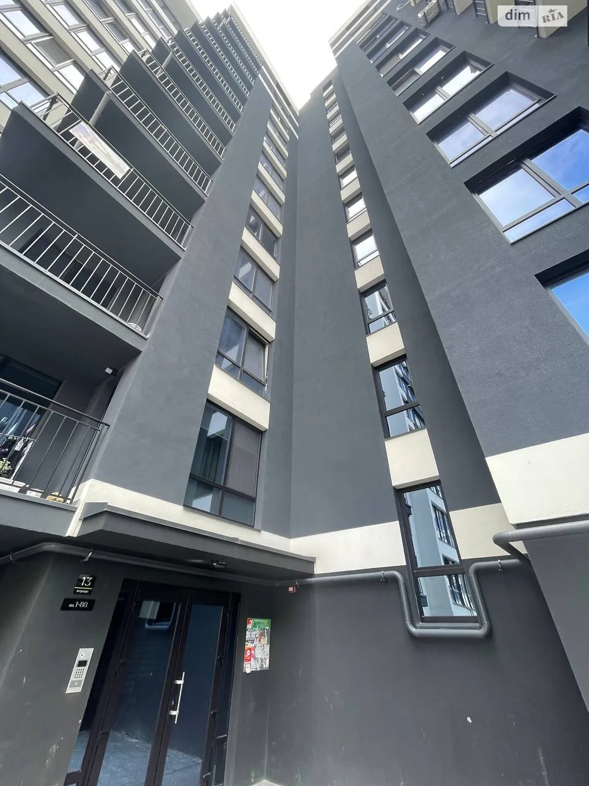 Продается 2-комнатная квартира 63.9 кв. м в Ивано-Франковске, ул. Химиков, 28 корпус 13 - фото 1